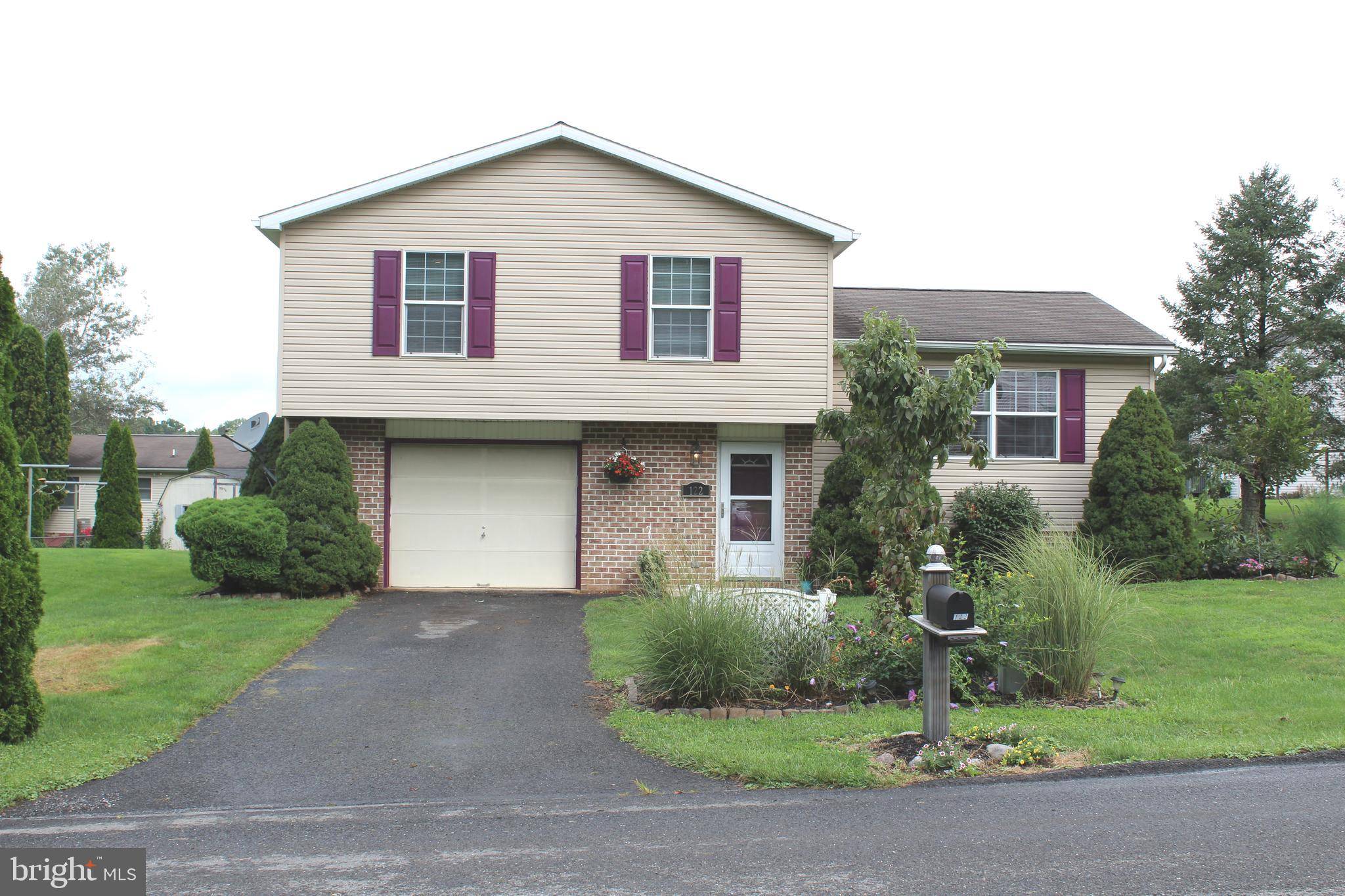 Elizabethville, PA 17023,122 STEVES LN