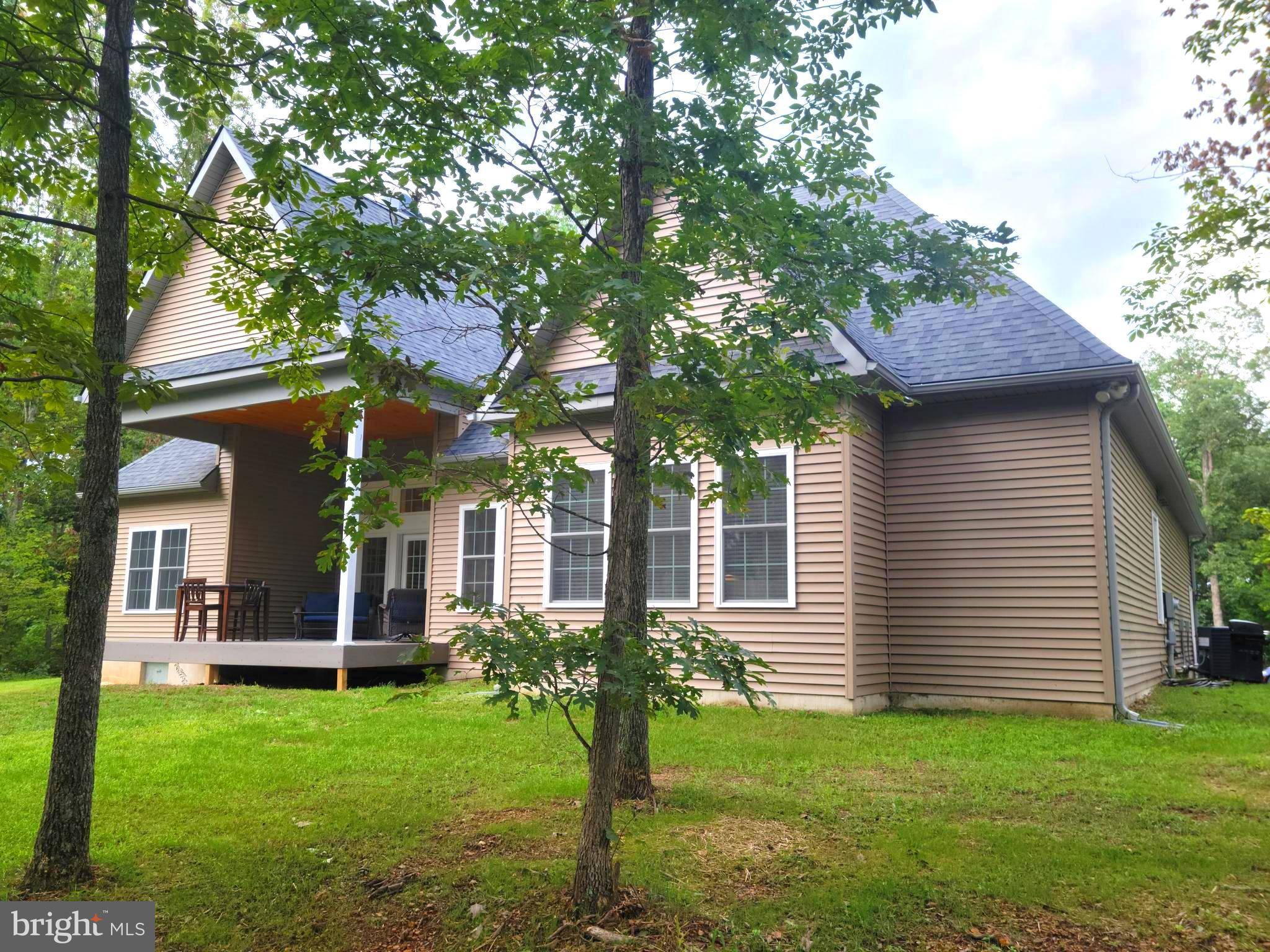 Hedgesville, WV 25427,6 POHICKORY LN