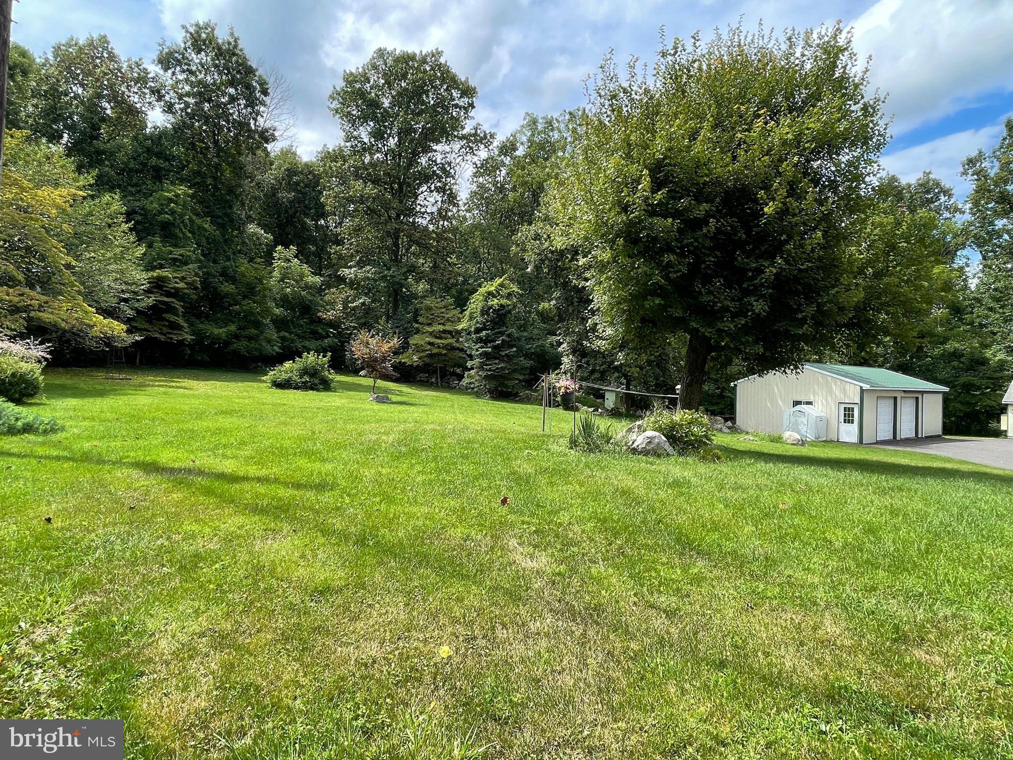 Schwenksville, PA 19473,517 NEIFFER RD