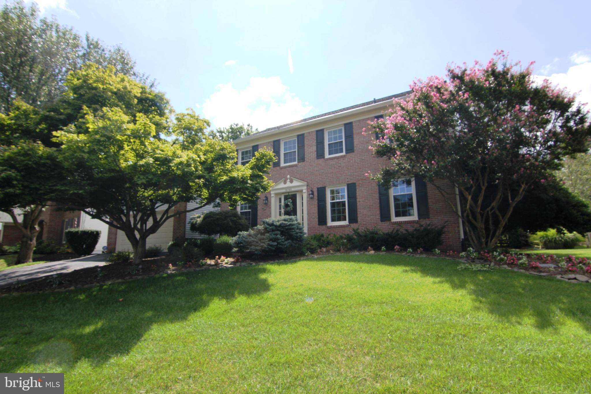 Centreville, VA 20120,15195 WETHERBURN DR