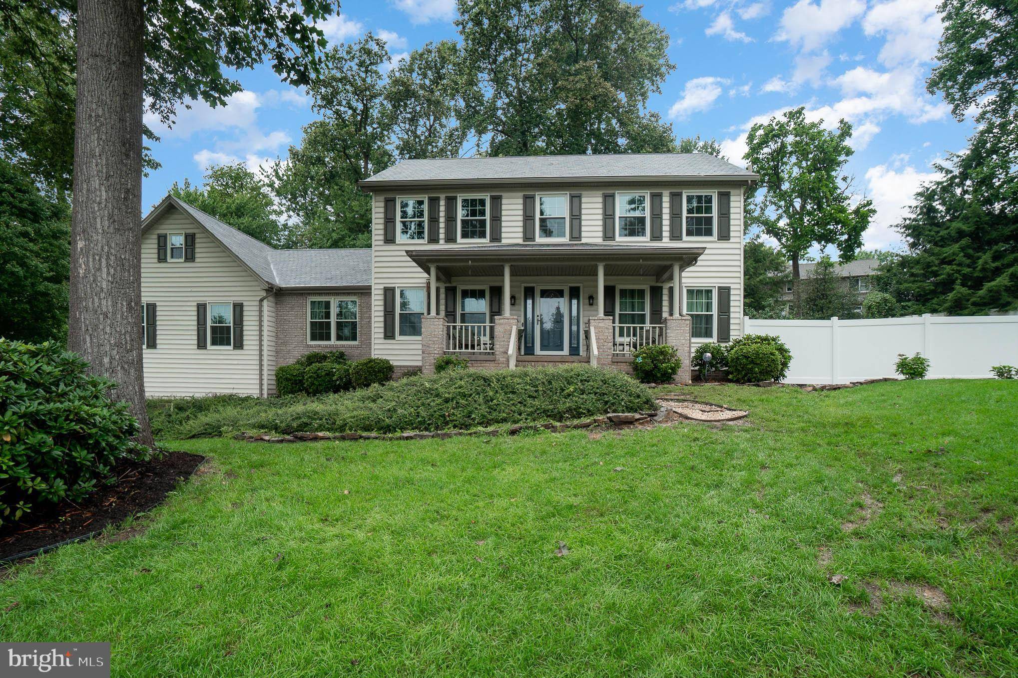 Middletown, PA 17057,1854 BONNIE BLUE LN