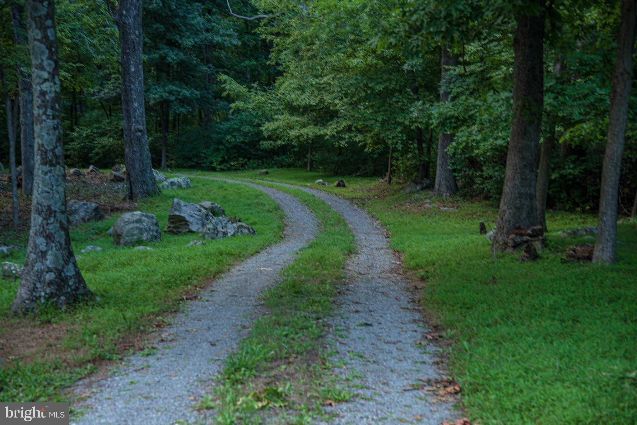 Paris, VA 20130,21486 BLUERIDGE MOUNTAIN RD