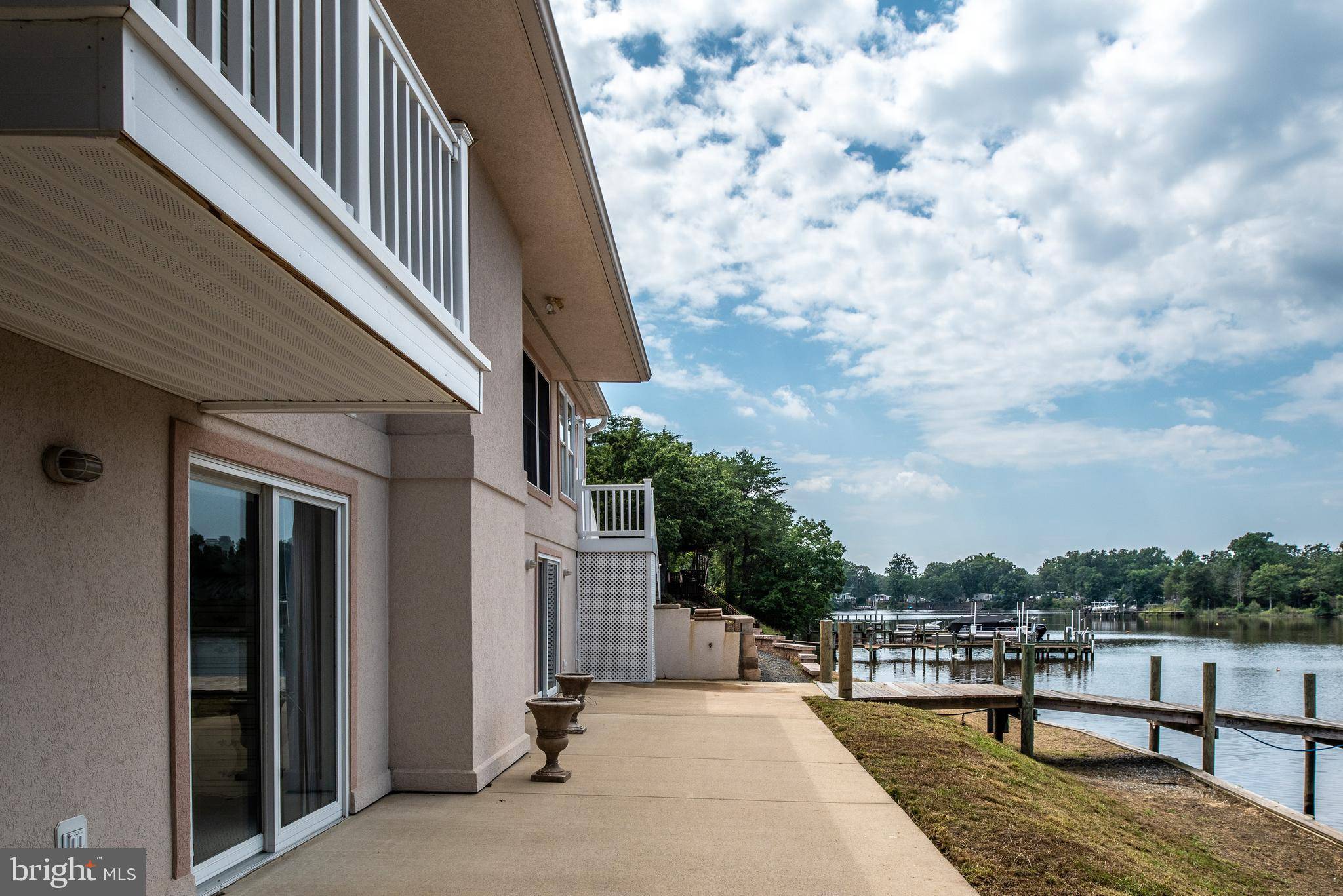 Colonial Beach, VA 22443,2064 MONROE BAY CIR