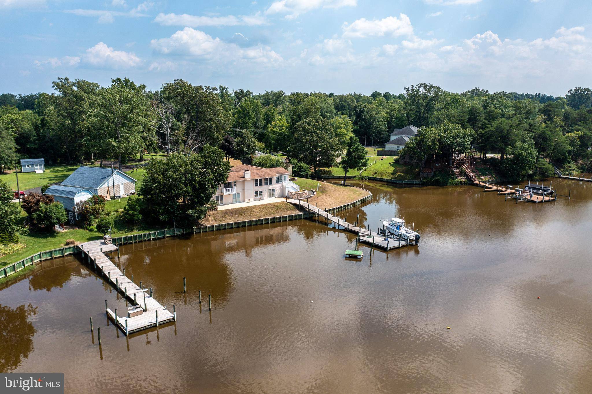 Colonial Beach, VA 22443,2064 MONROE BAY CIR