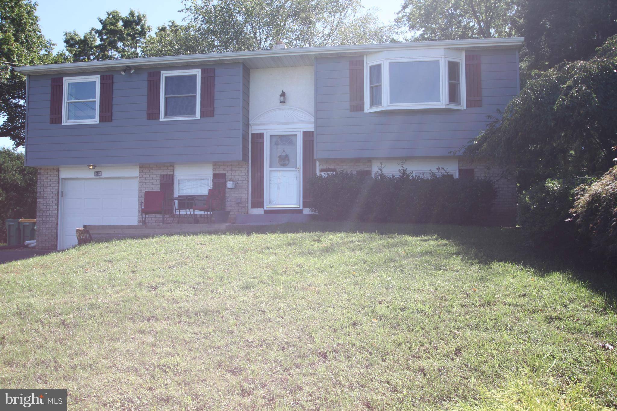 Red Hill, PA 18076,48 W 2ND ST