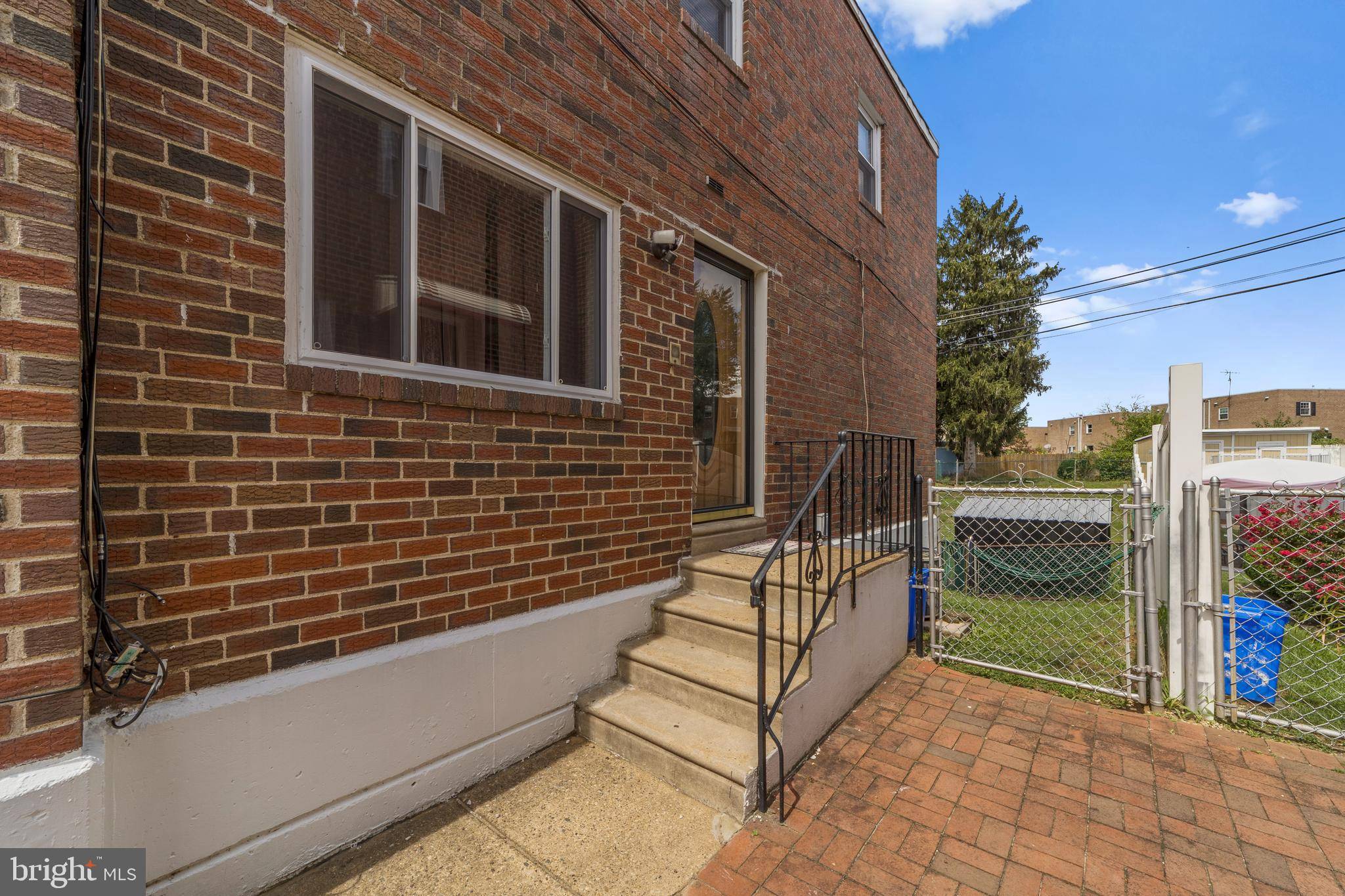 Philadelphia, PA 19152,2723 TAUNTON ST