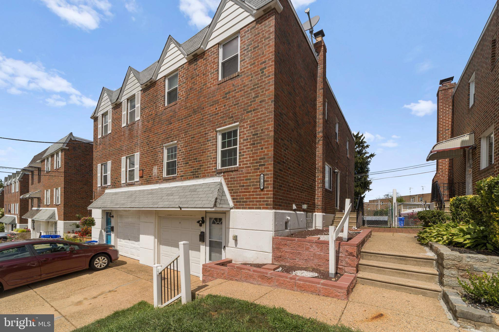 Philadelphia, PA 19152,2723 TAUNTON ST