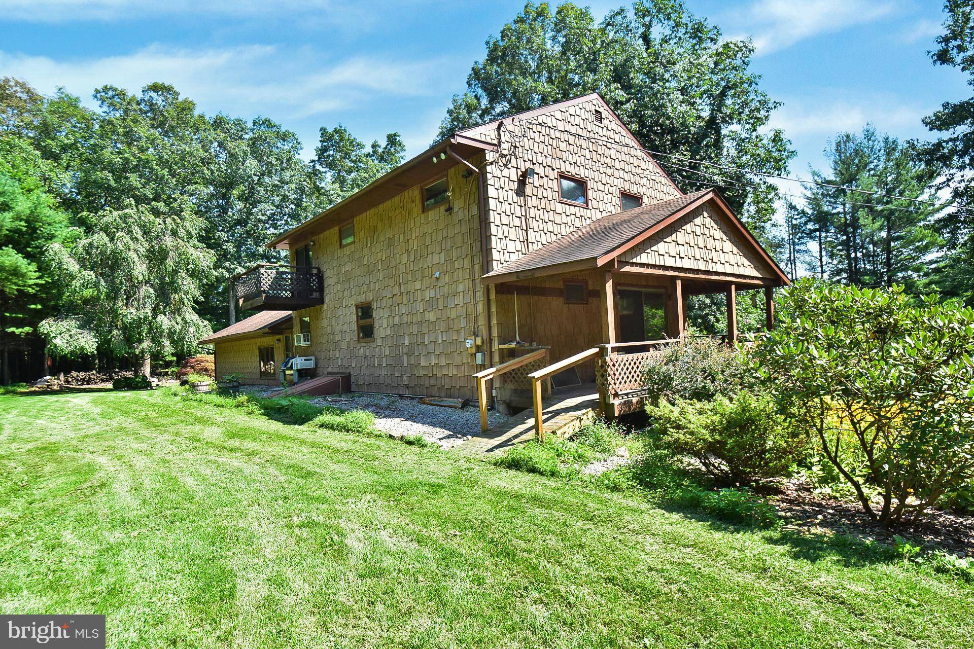 Kunkletown, PA 18058,35 SADDLE LN