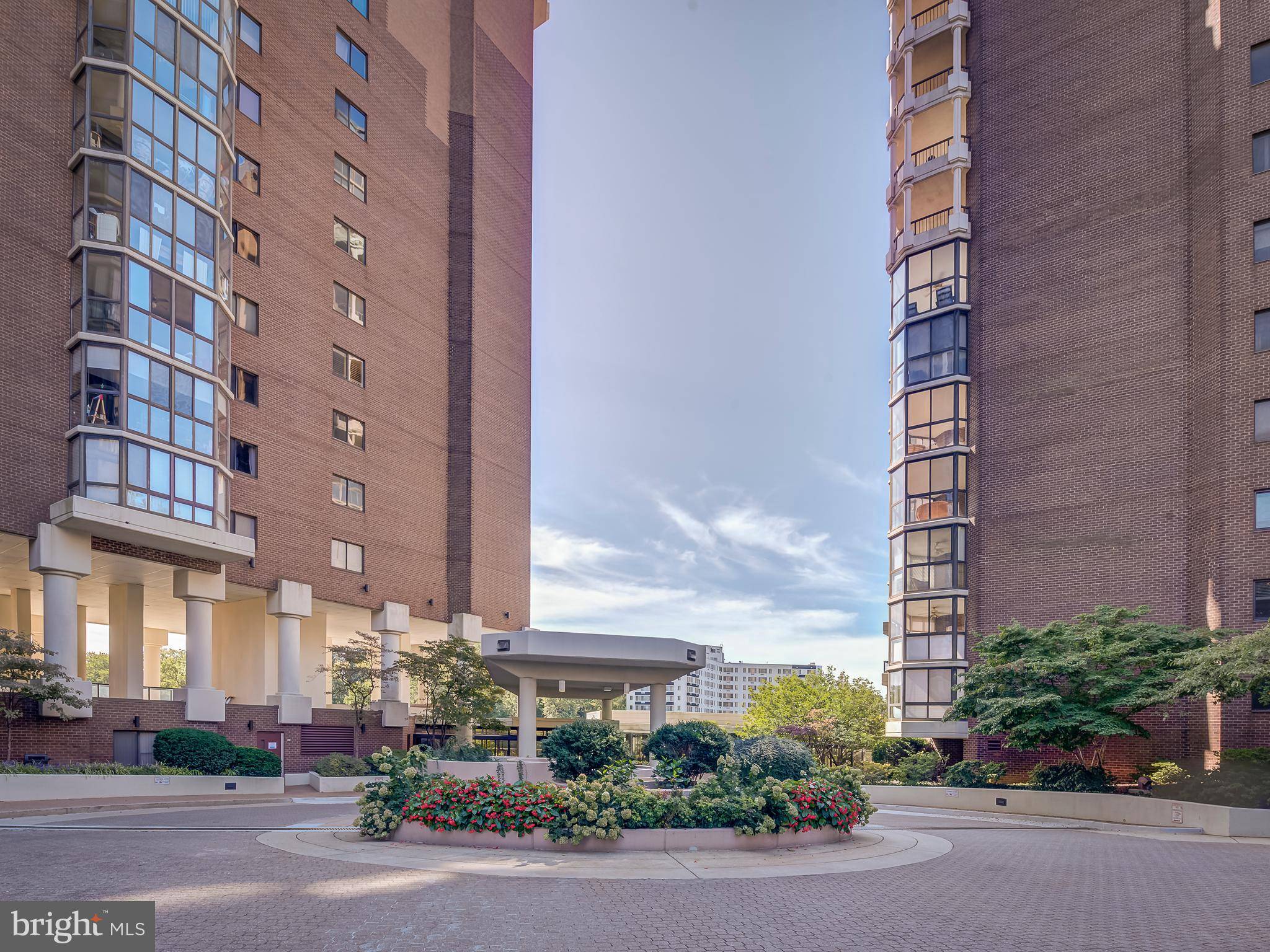 Arlington, VA 22209,1600 N OAK ST #1733