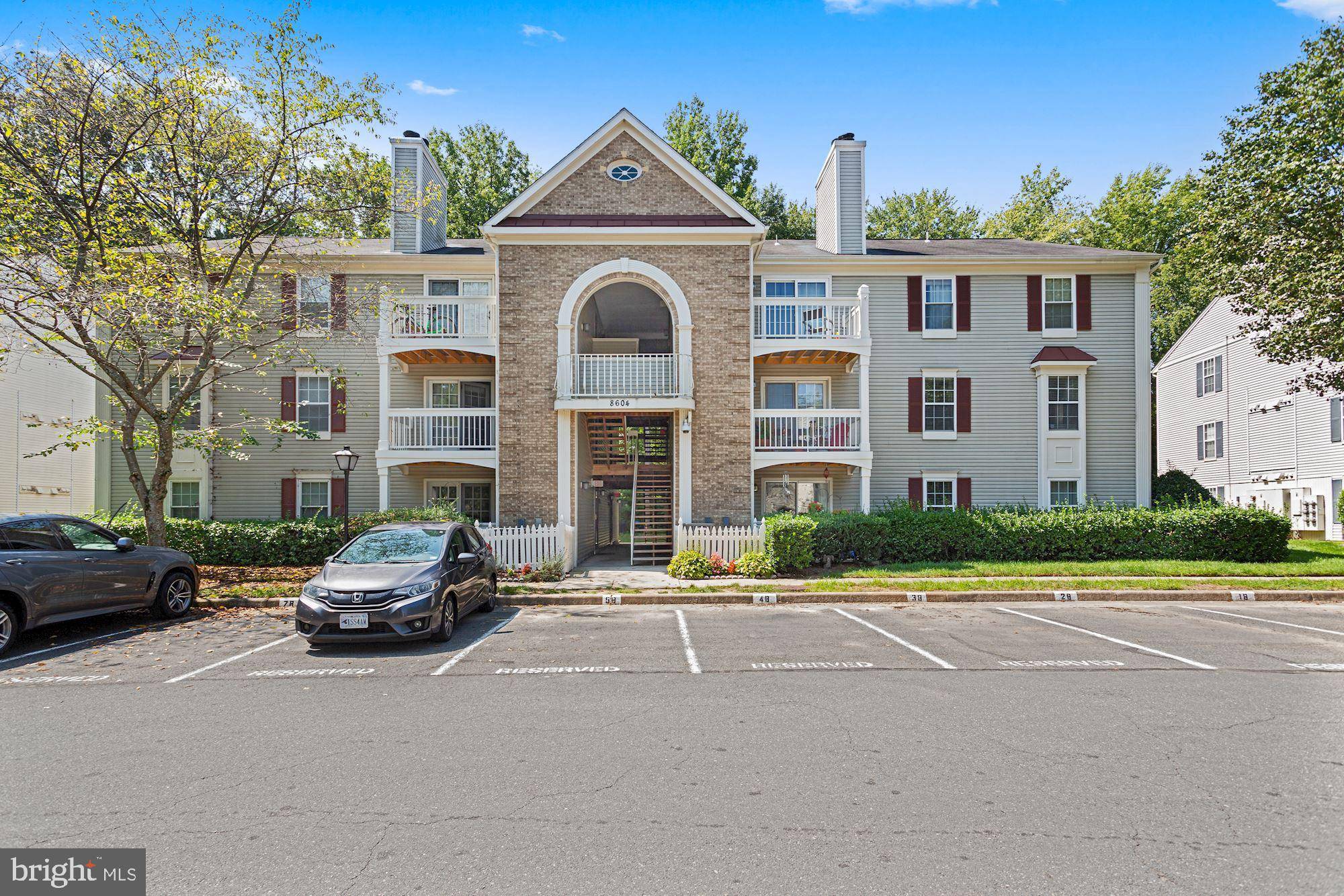 Alexandria, VA 22309,8604 SHADWELL DR #35