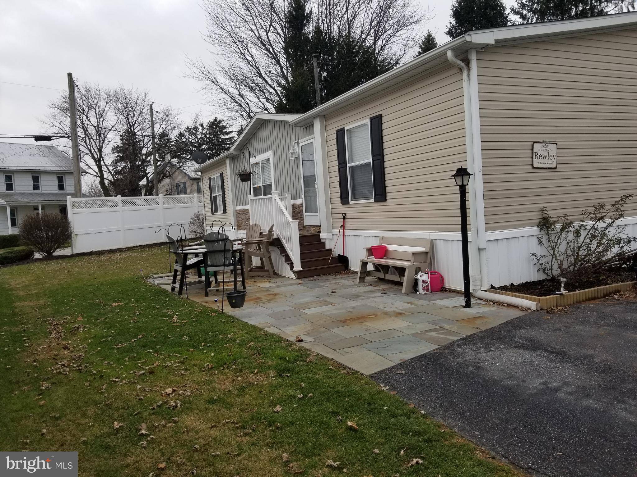 Gordonville, PA 17529,7 JANIS RD