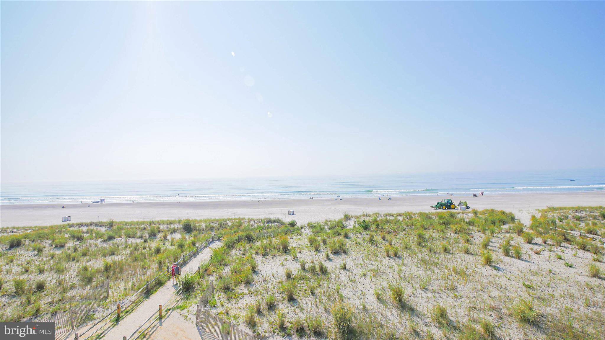 Ventnor City, NJ 08406,5300 BOARDWALK #301