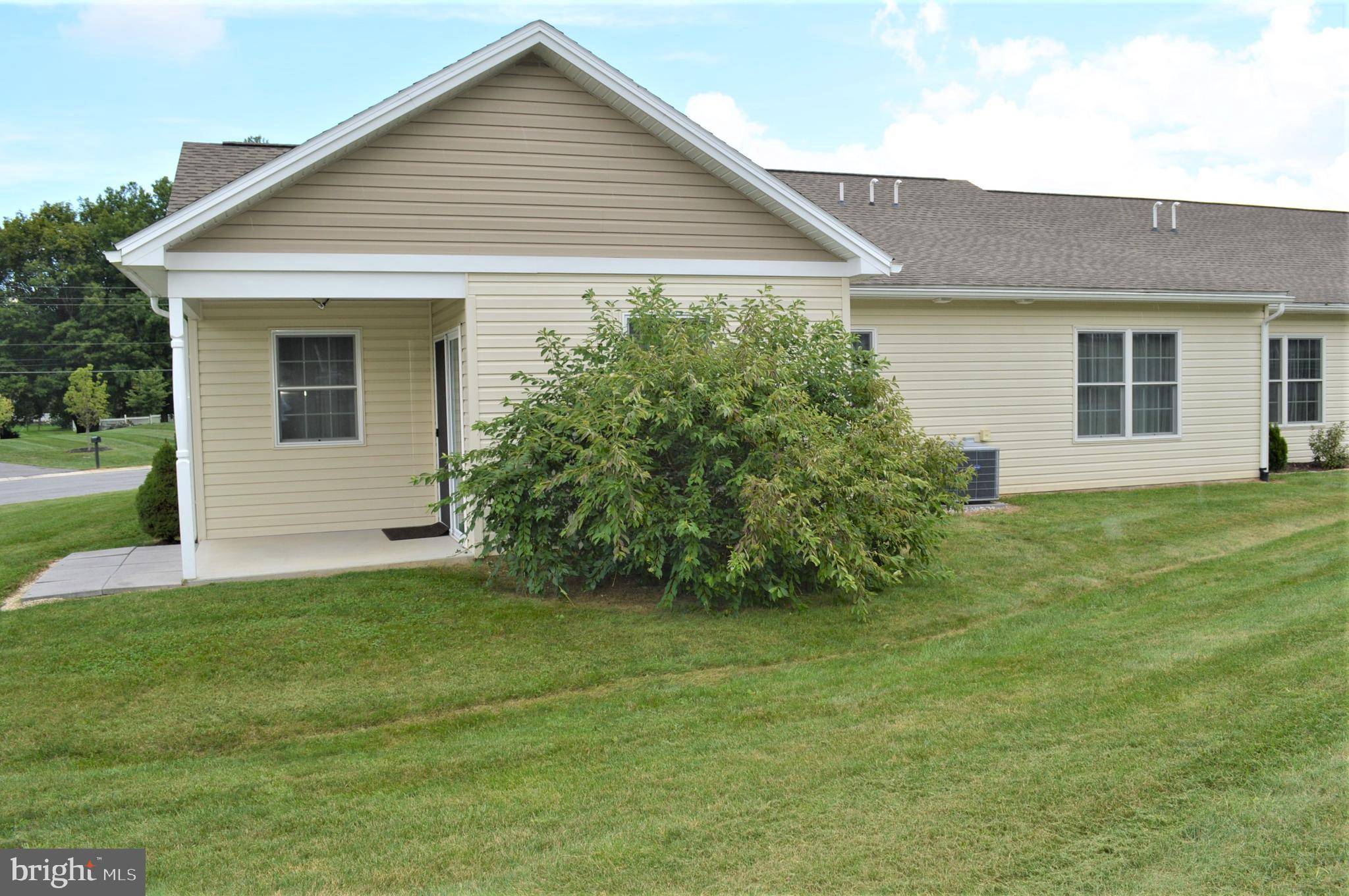 Mount Holly Springs, PA 17065,1 GROUP CT