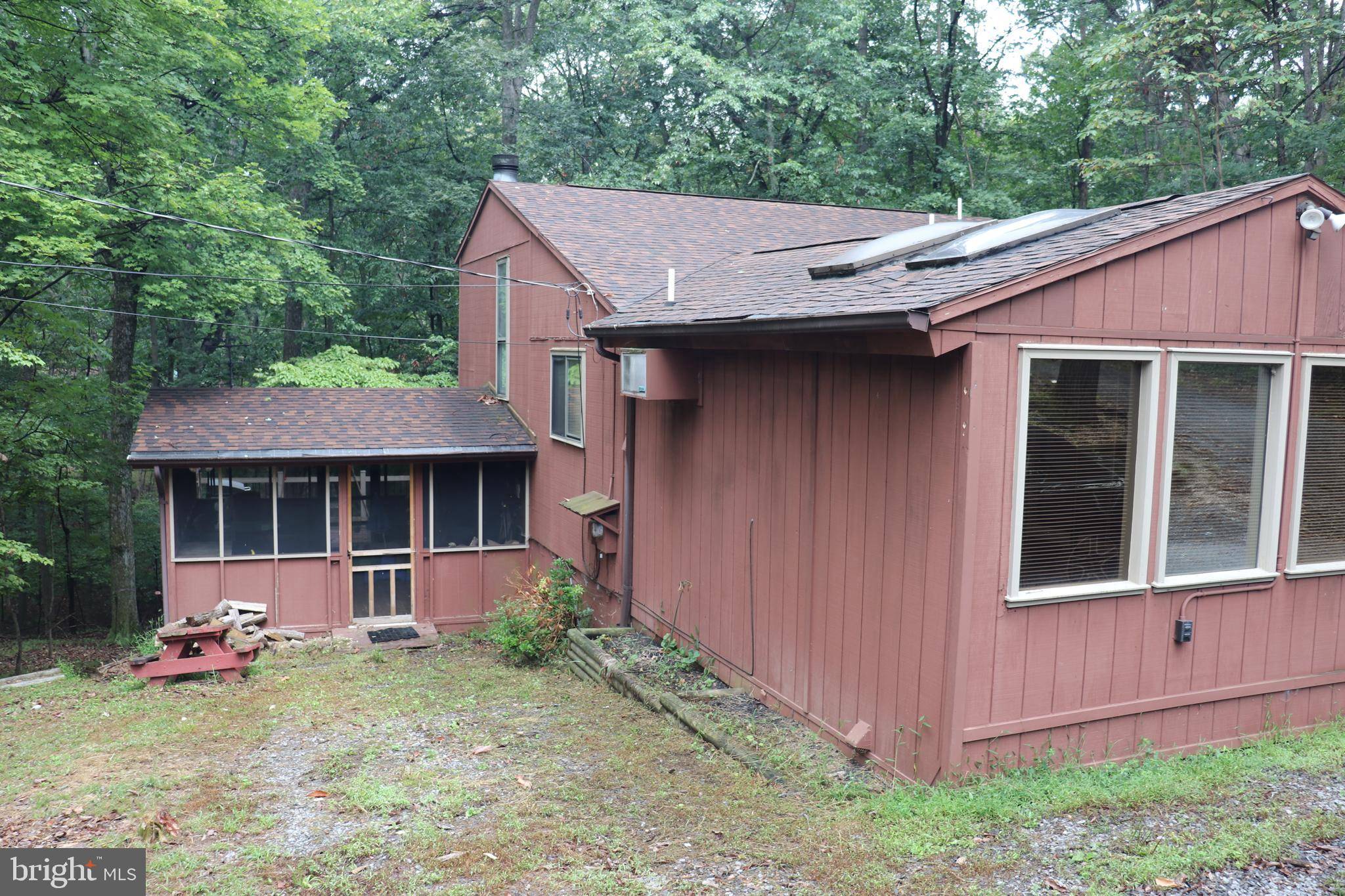 Hedgesville, WV 25427,132 BLACK HAWK LN