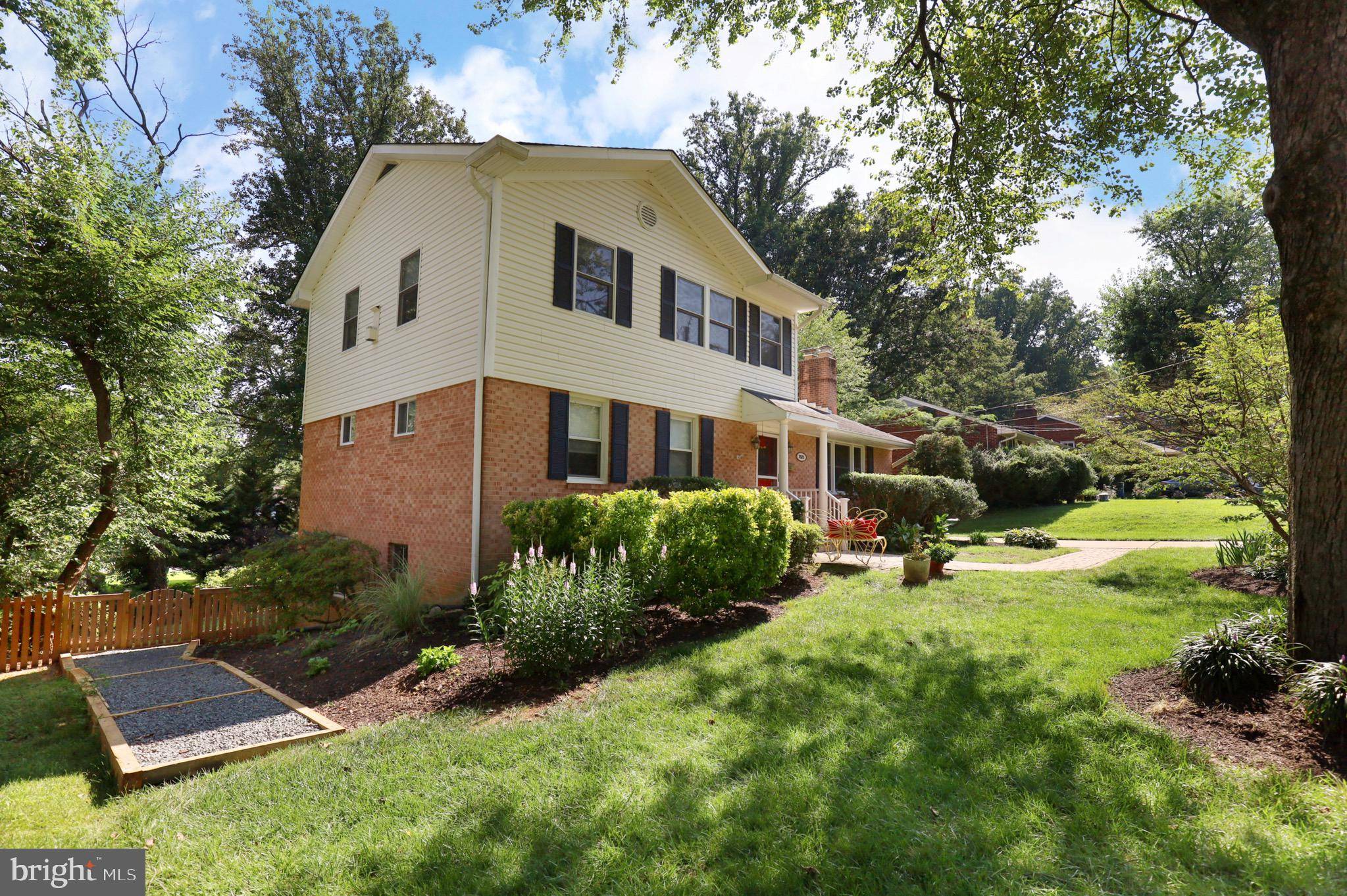 Springfield, VA 22151,7521 LONG PINE DR