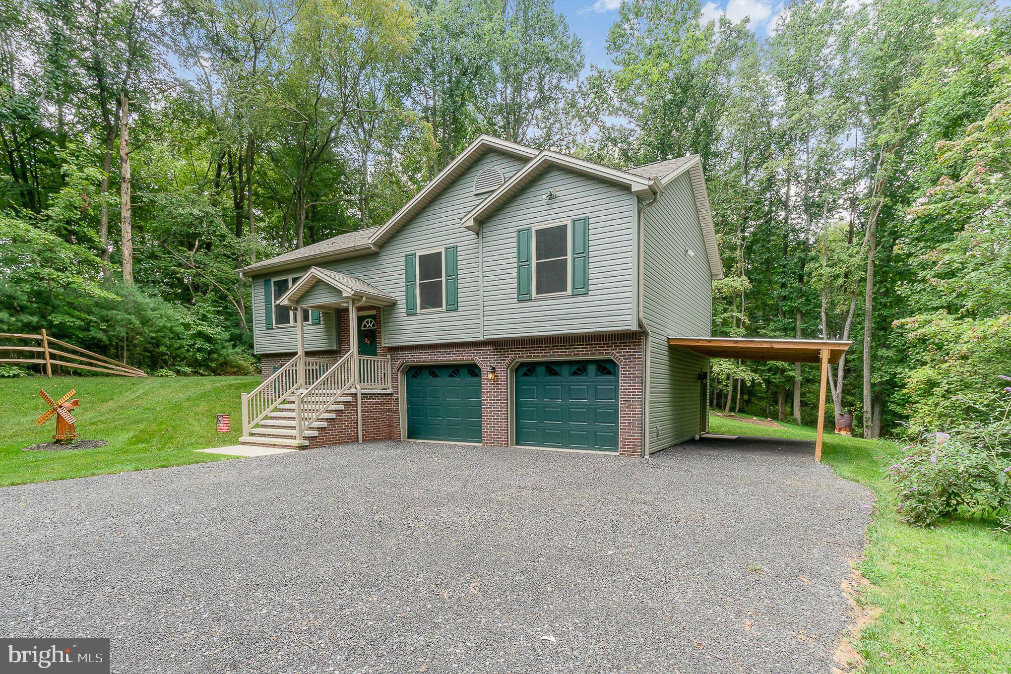 New Bloomfield, PA 17068,165 RIDGE RD