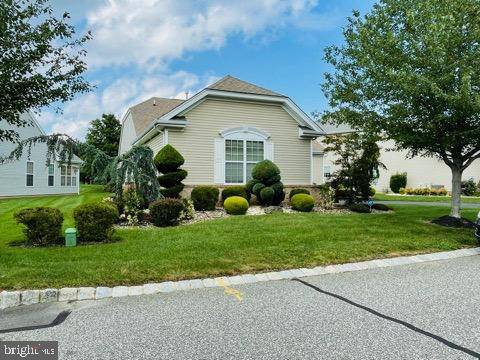 Monroe Township, NJ 08831,80 CRESCENT WAY