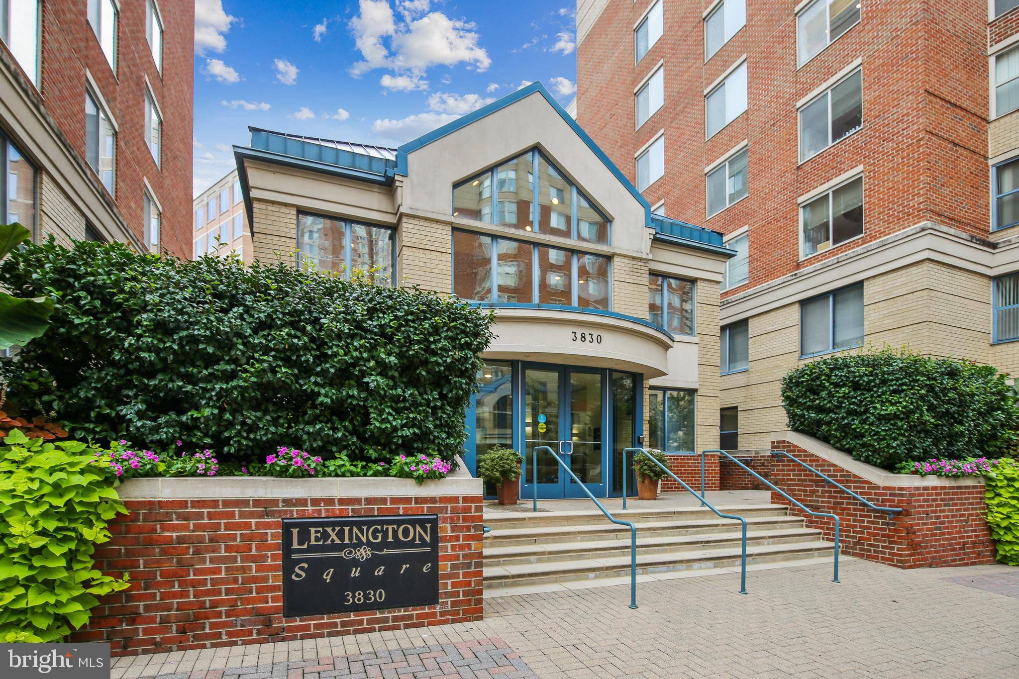 Arlington, VA 22203,3830 9TH ST N #601W