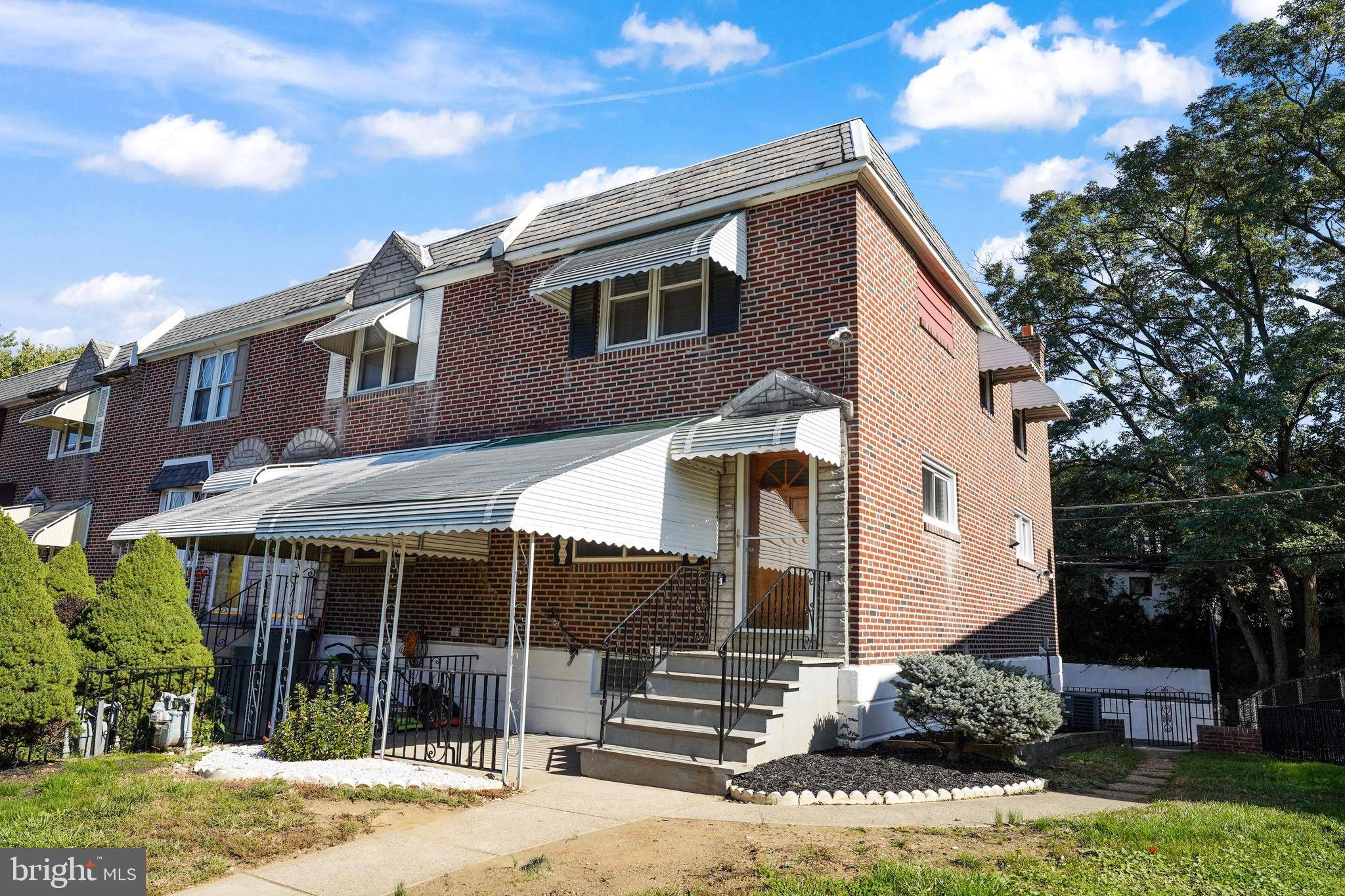 Drexel Hill, PA 19026,833 GAINSBORO RD