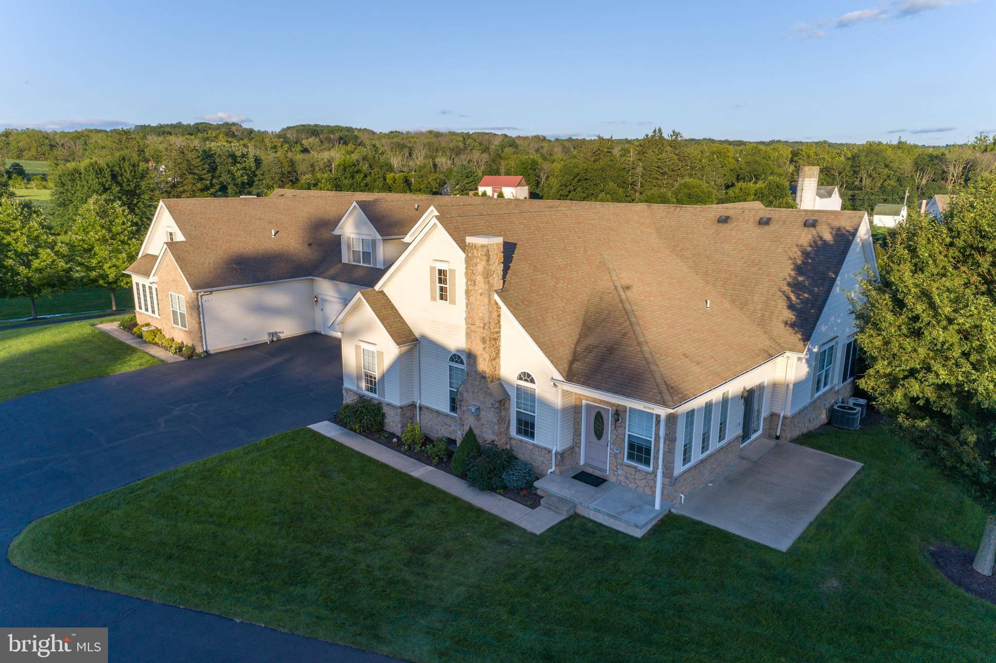 Pennsburg, PA 18073,1088 BORDEAUX LN