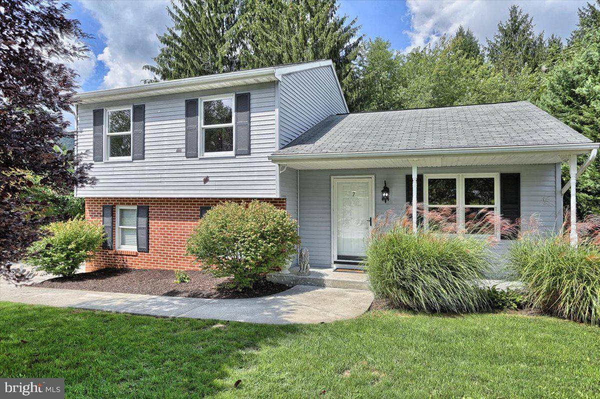 Mount Holly Springs, PA 17065,7 YANKEE DR