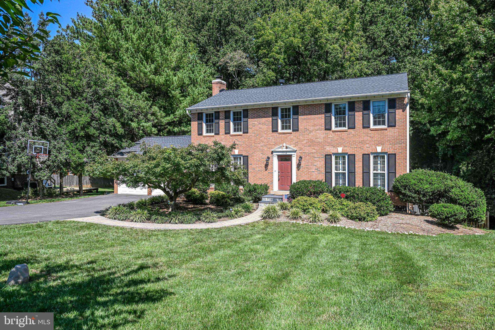 Mclean, VA 22102,7712 LEAR RD