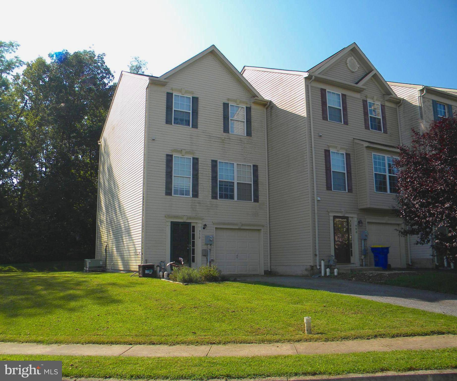 York, PA 17406,950 KENTWELL DR