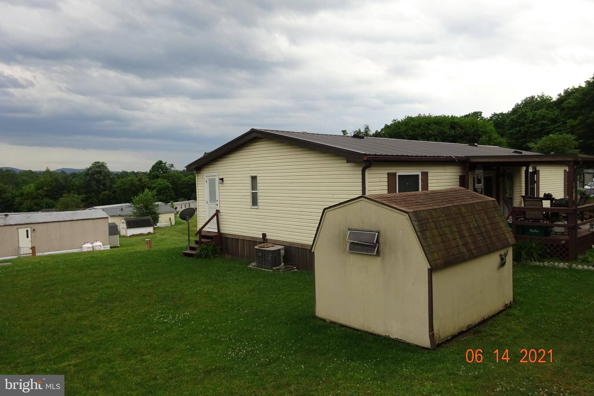 Shippensburg, PA 17257,51 THOMPSON CREEK DR