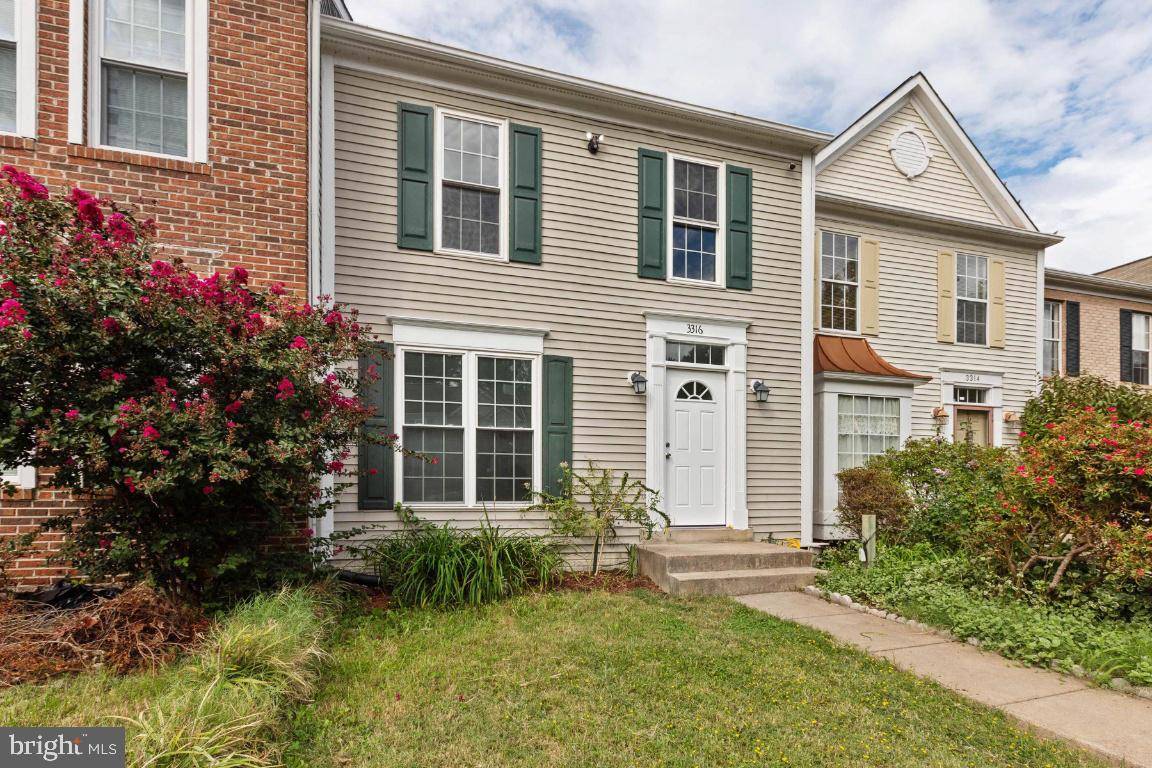 Woodbridge, VA 22193,3316 ESQUARRE CT