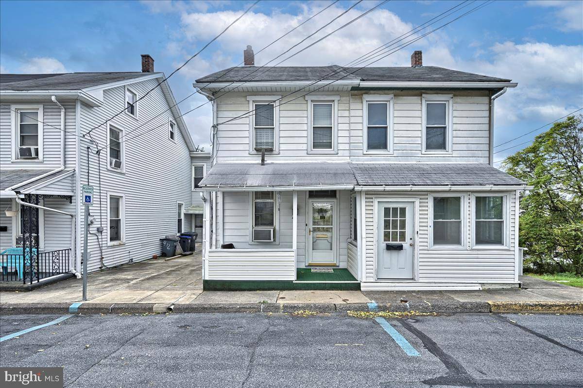 Steelton, PA 17113,414 READING ST