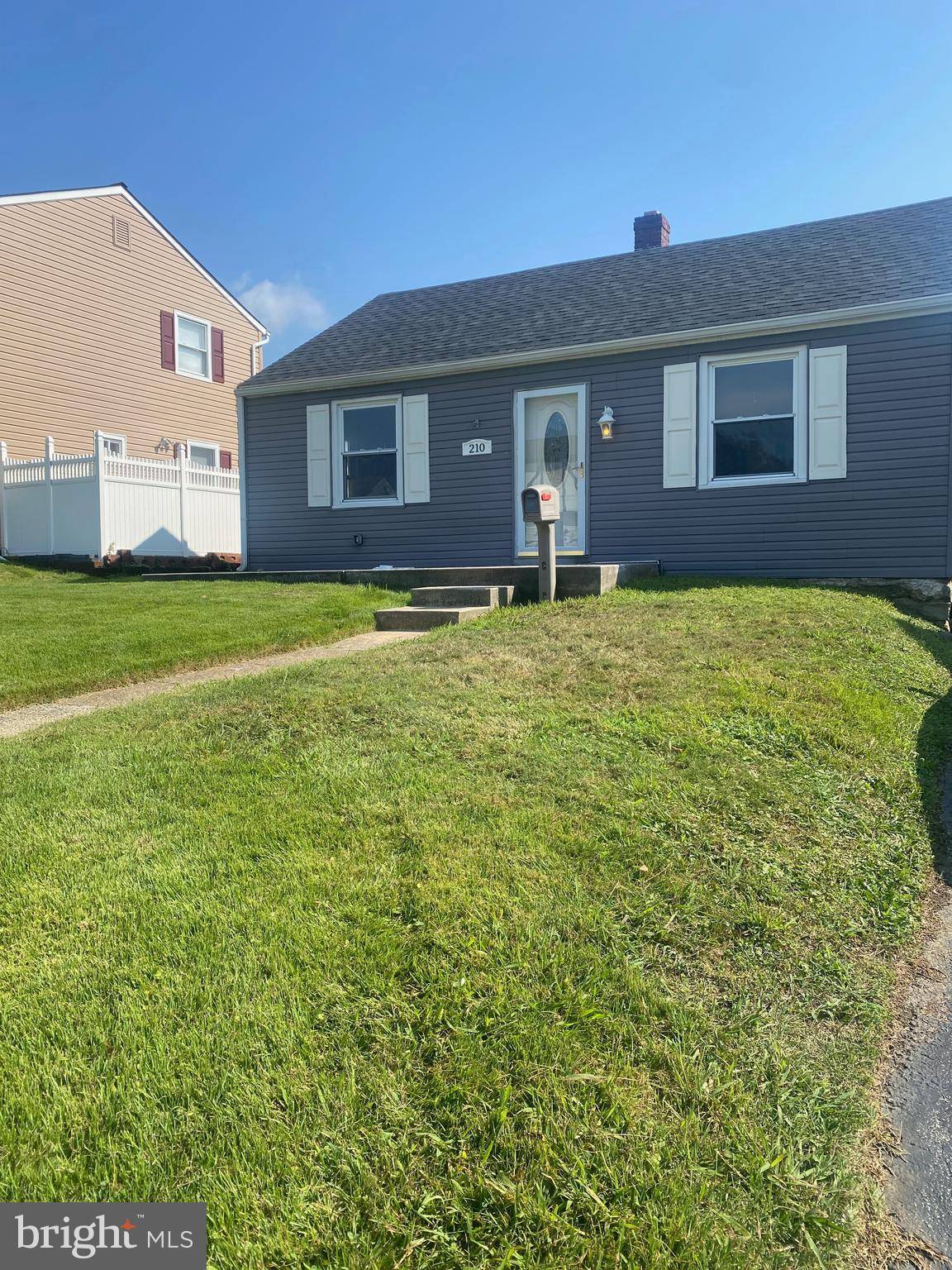 Norwood, PA 19074,210 LOVE LN