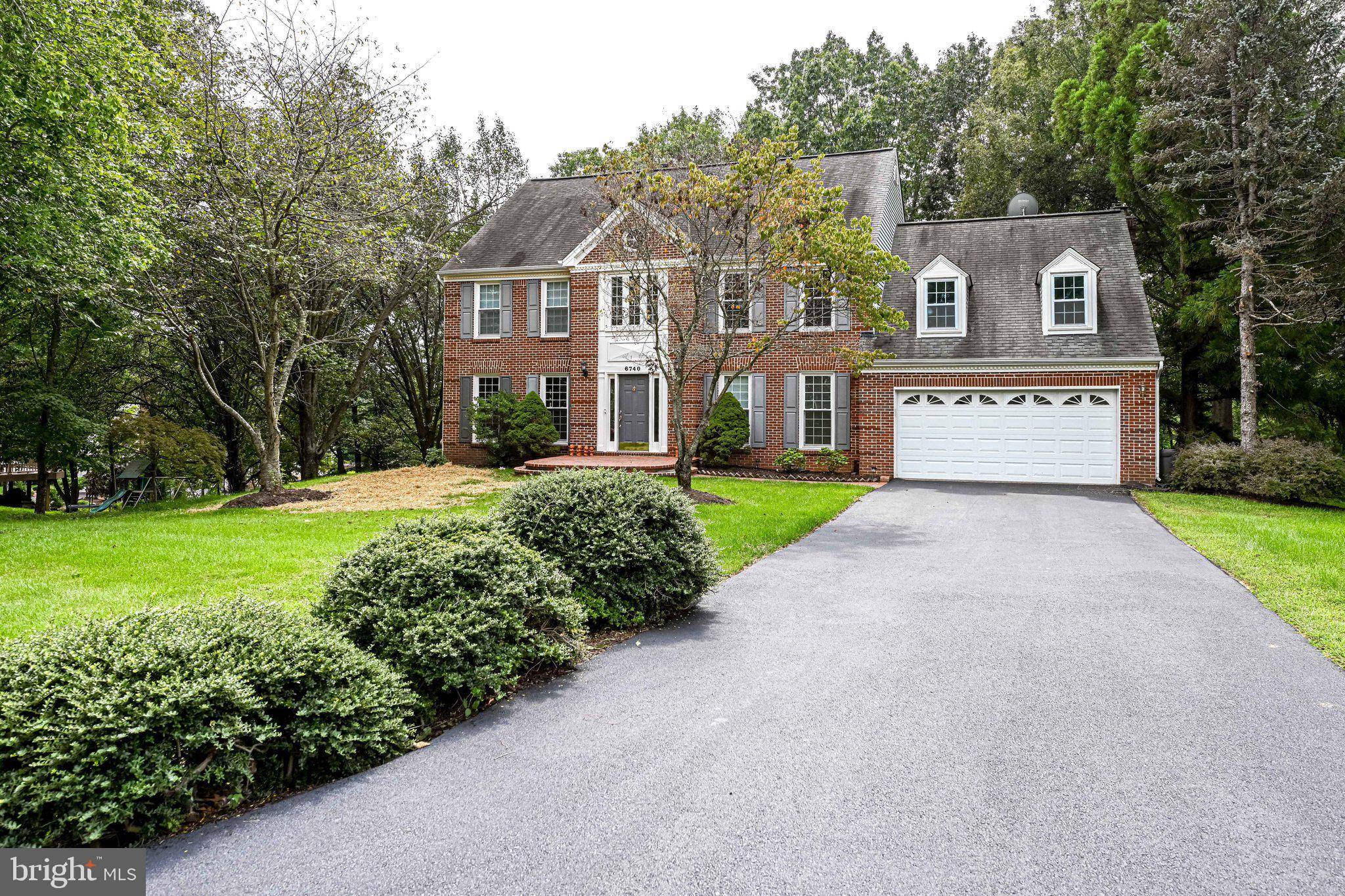 Centreville, VA 20121,6740 JADE POST LN