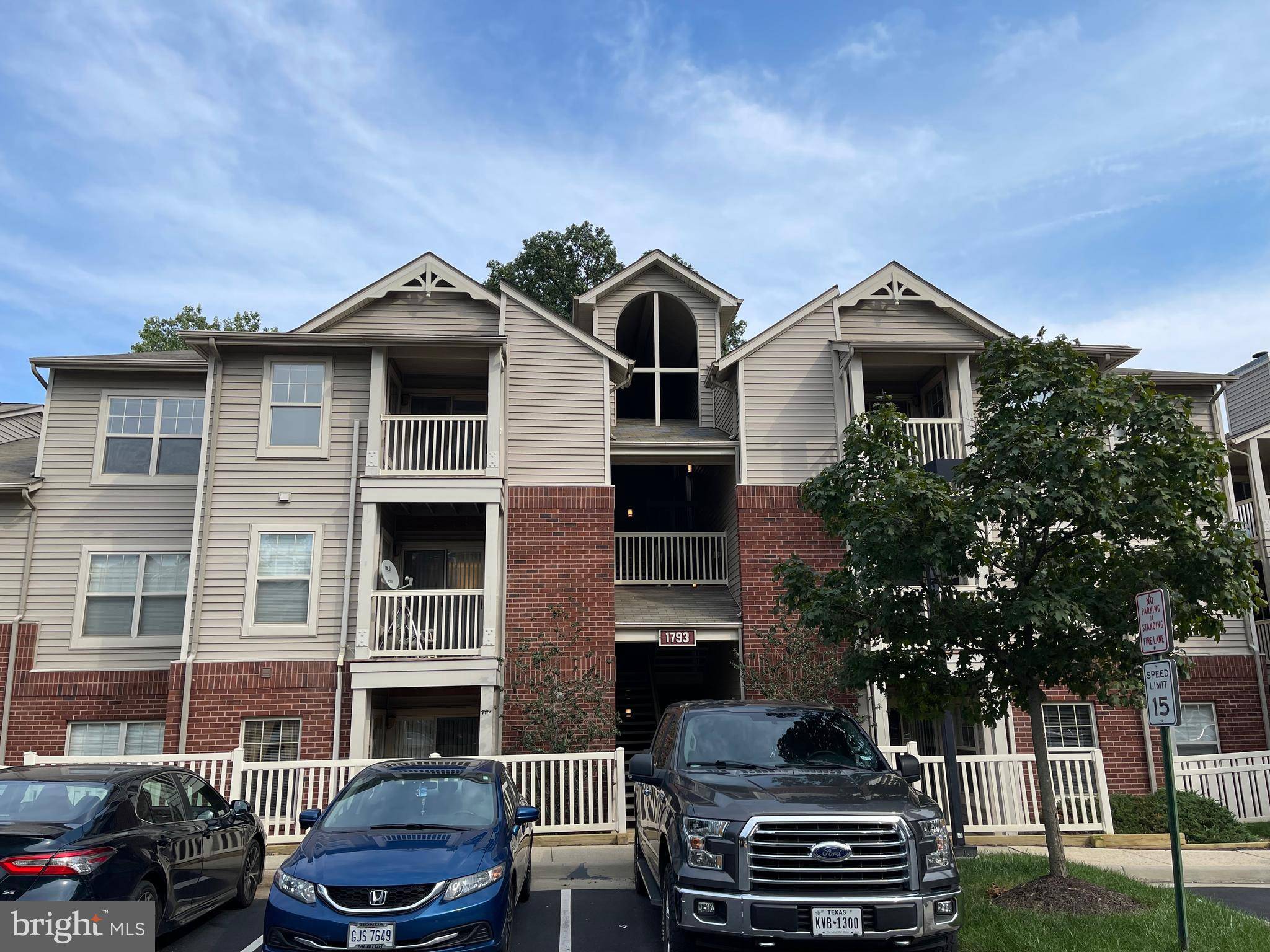 Reston, VA 20190,1793 JONATHAN WAY #1793-I