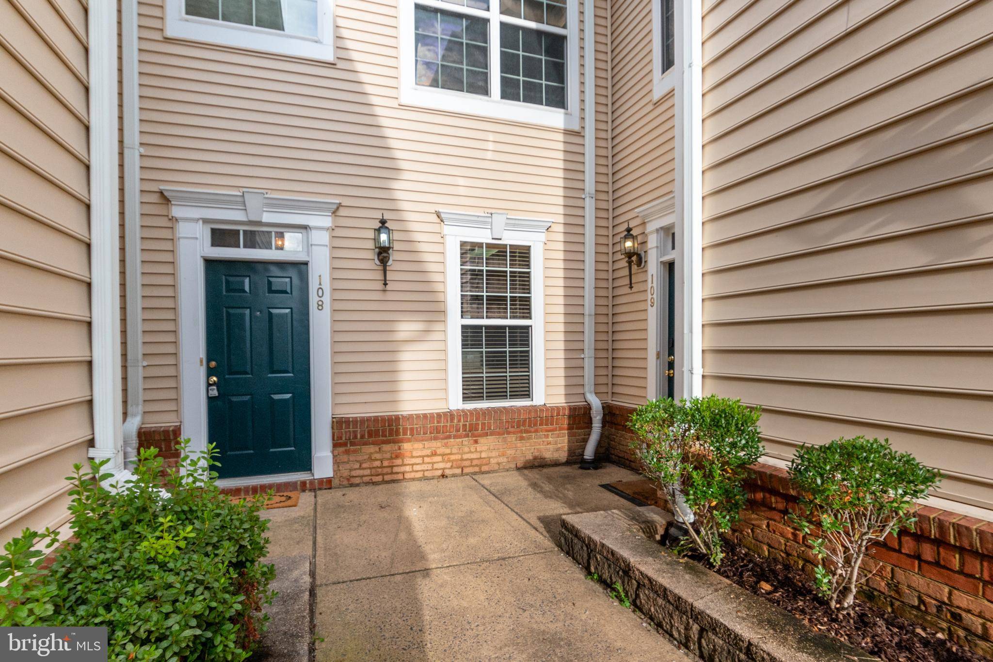 Ashburn, VA 20147,43840 HICKORY CORNER TER #108