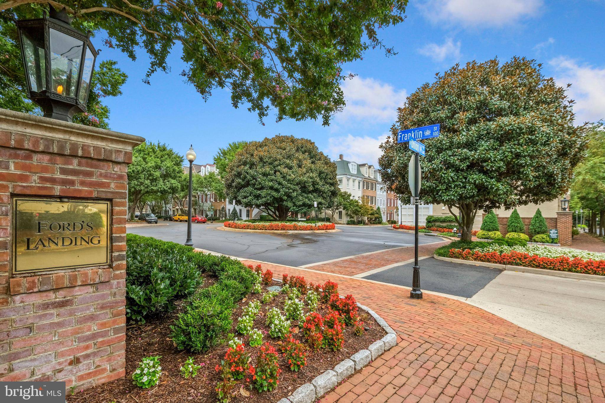 Alexandria, VA 22314,722 BATTERY PL