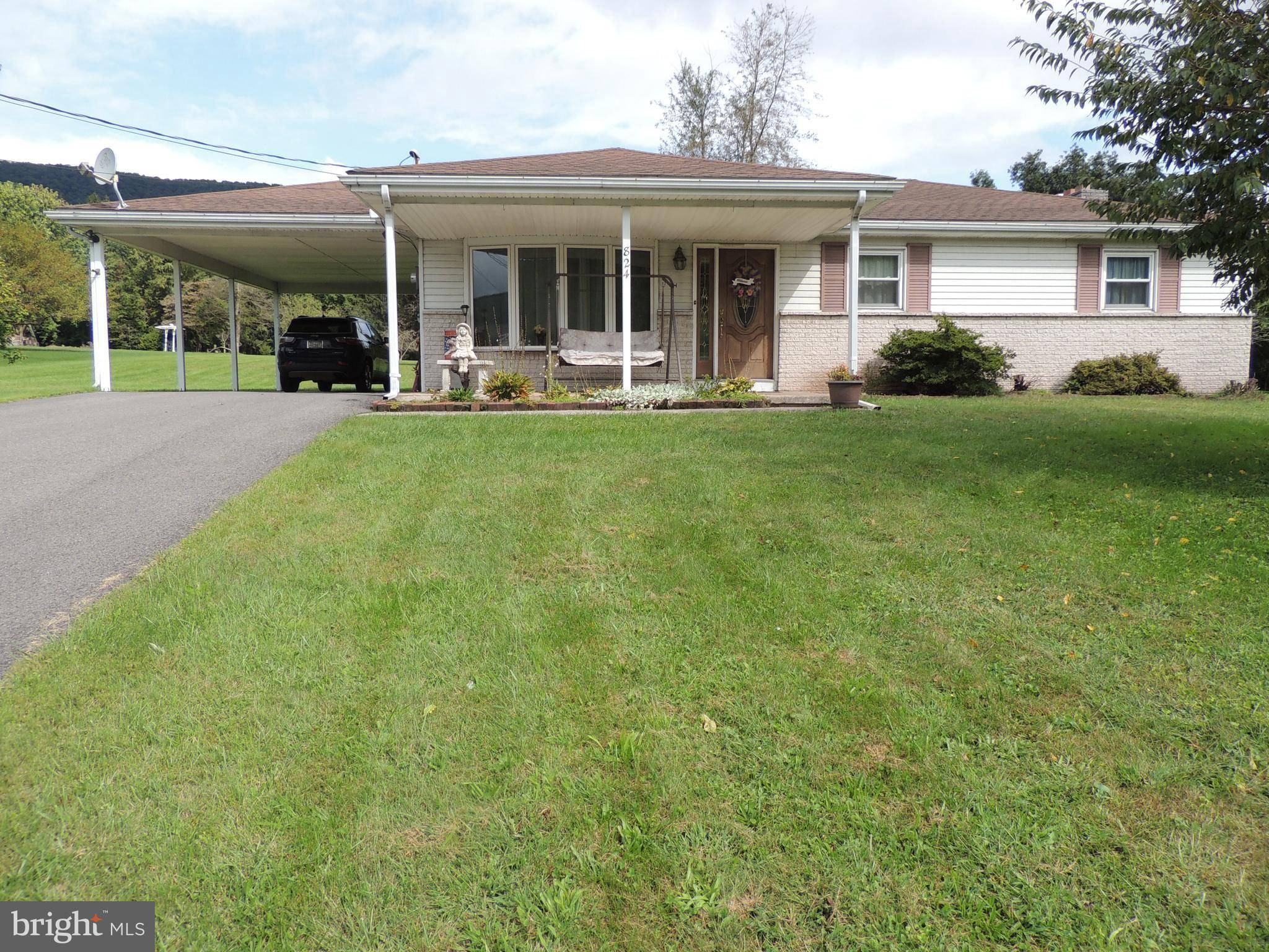 Lykens, PA 17048,824 POTTSVILLE ST