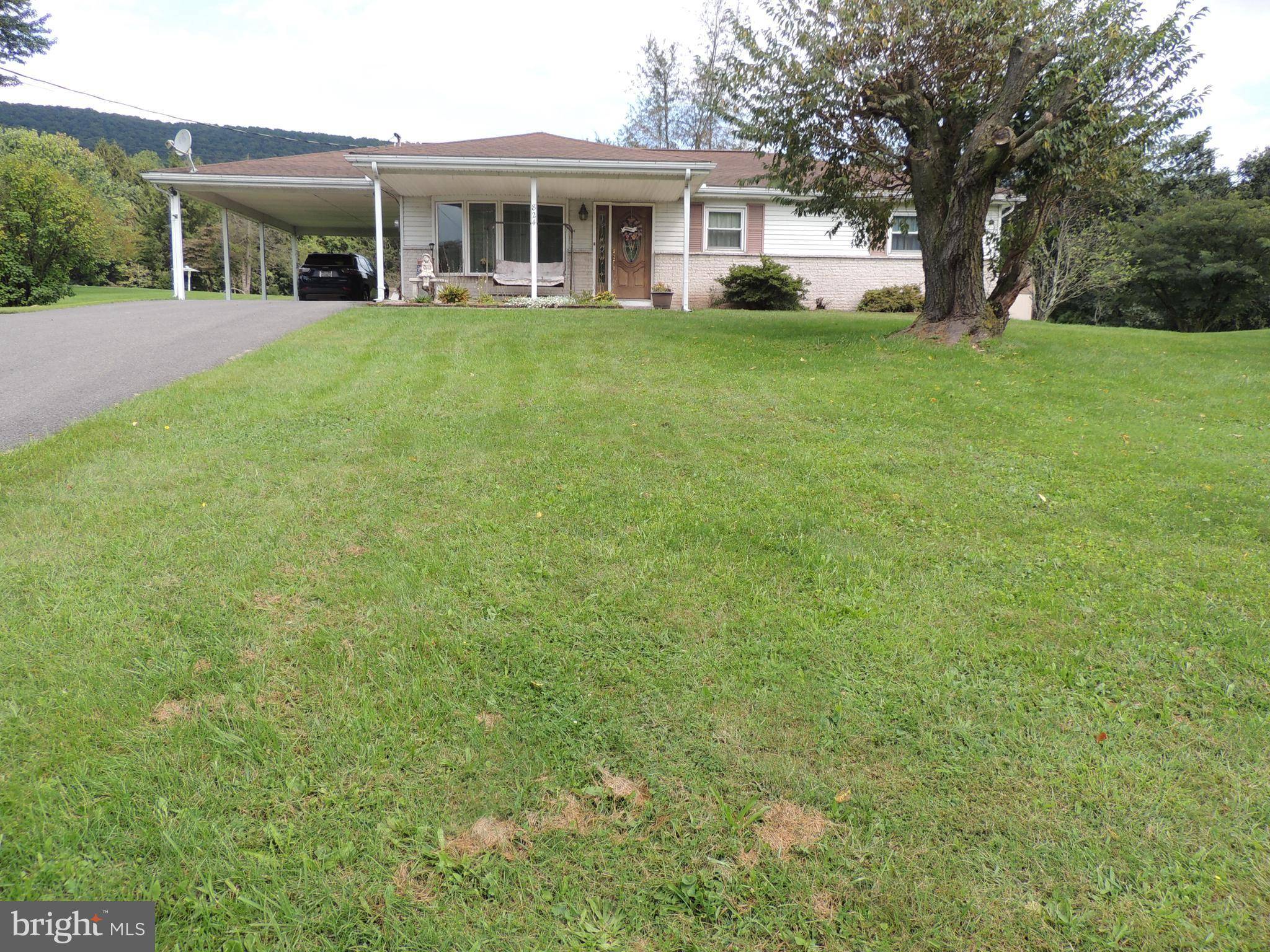 Lykens, PA 17048,824 POTTSVILLE ST