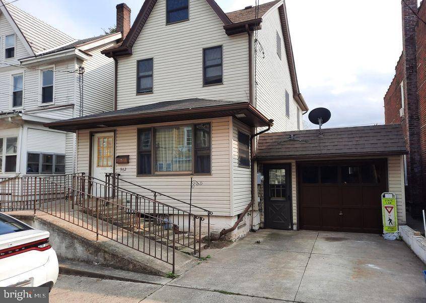 Hazleton, PA 18201,962 4TH ST