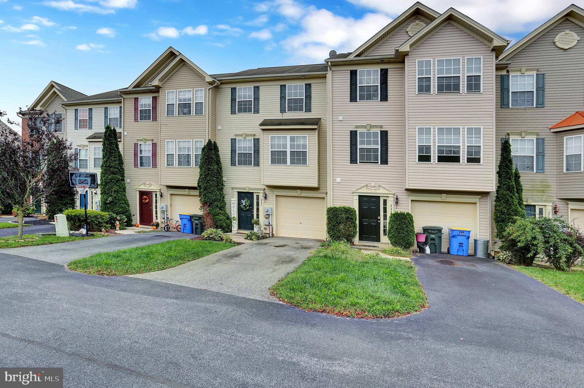 Red Lion, PA 17356,247 COUNTRY RIDGE DR #318