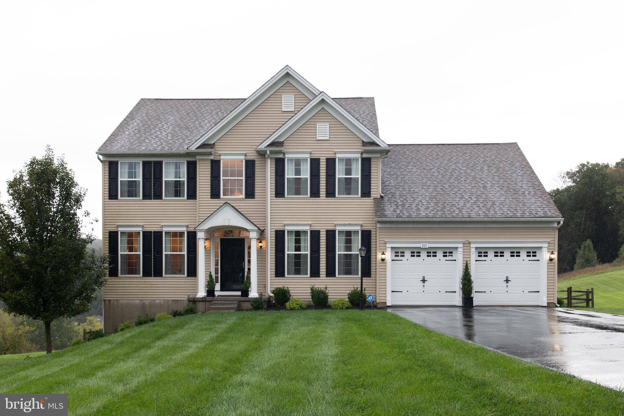 Coatesville, PA 19320,221 COLERIDGE