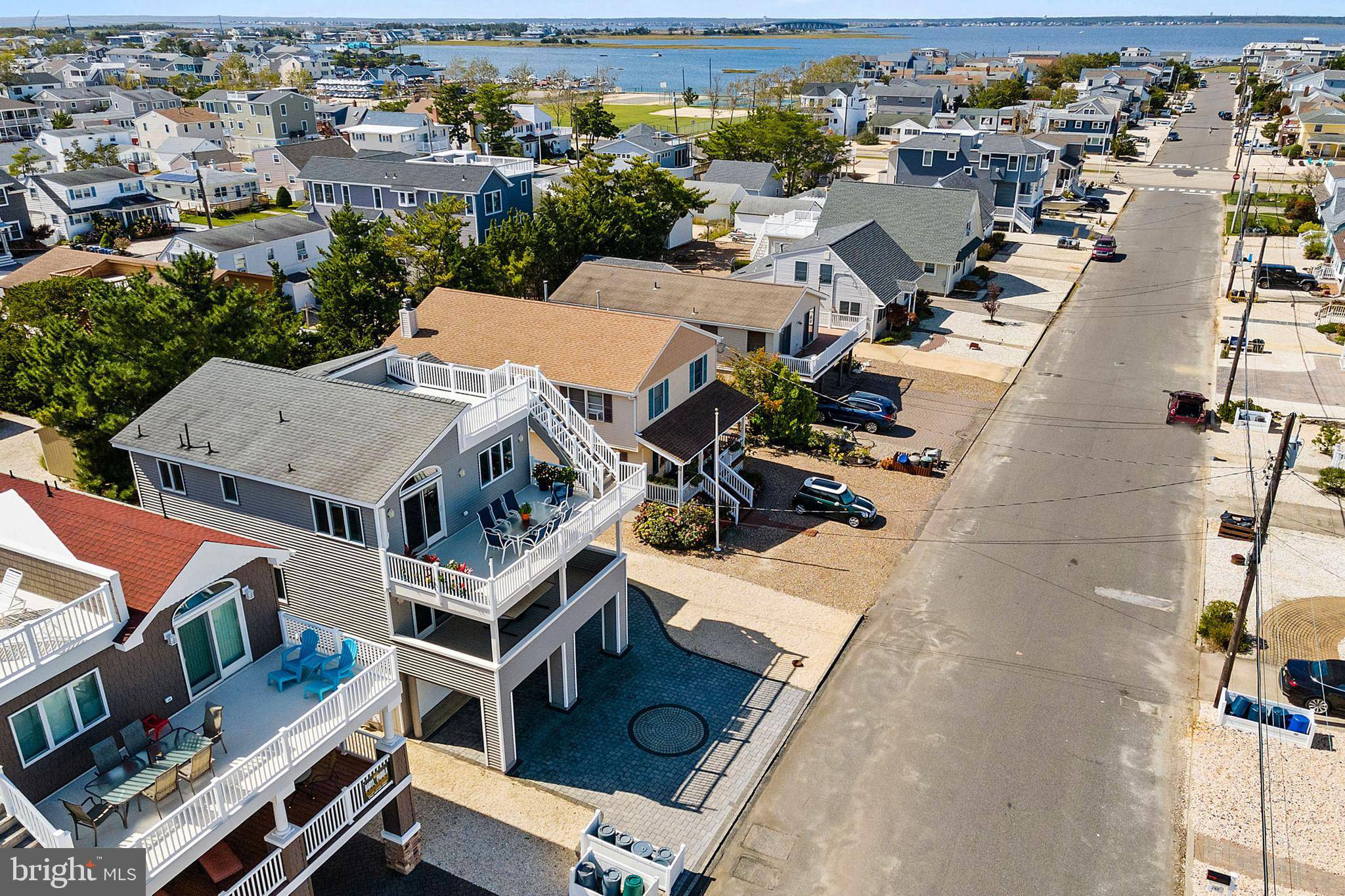 Surf City, NJ 08008,258 N 2ND ST