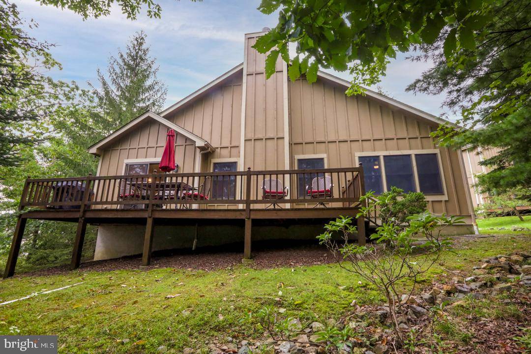 Tannersville, PA 18372,385 ASPEN CT