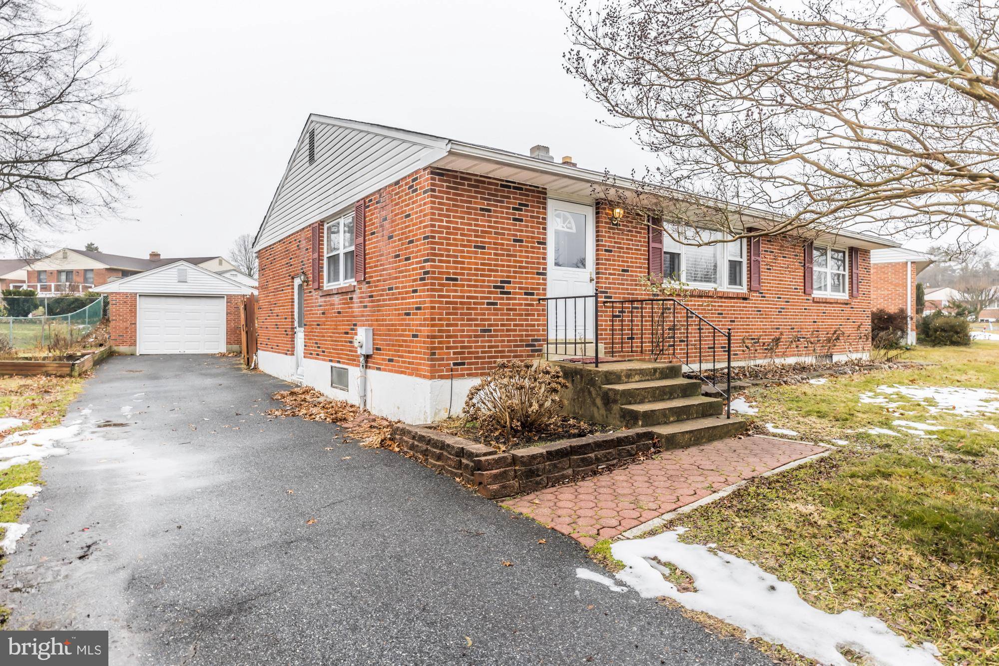 Newark, DE 19702,68 TIVERTON CIR