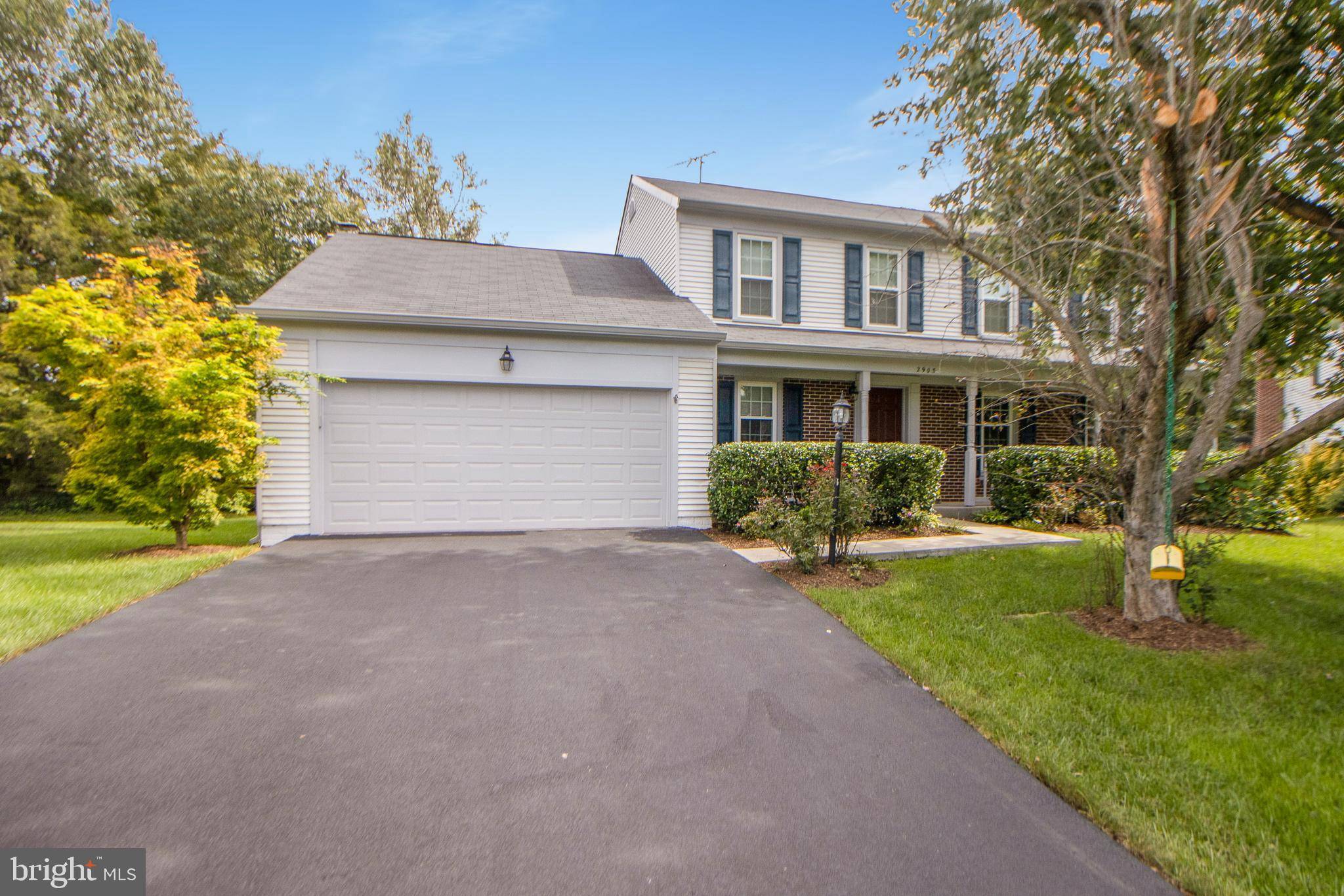 Herndon, VA 20171,2905 ROBIN GLEN CT