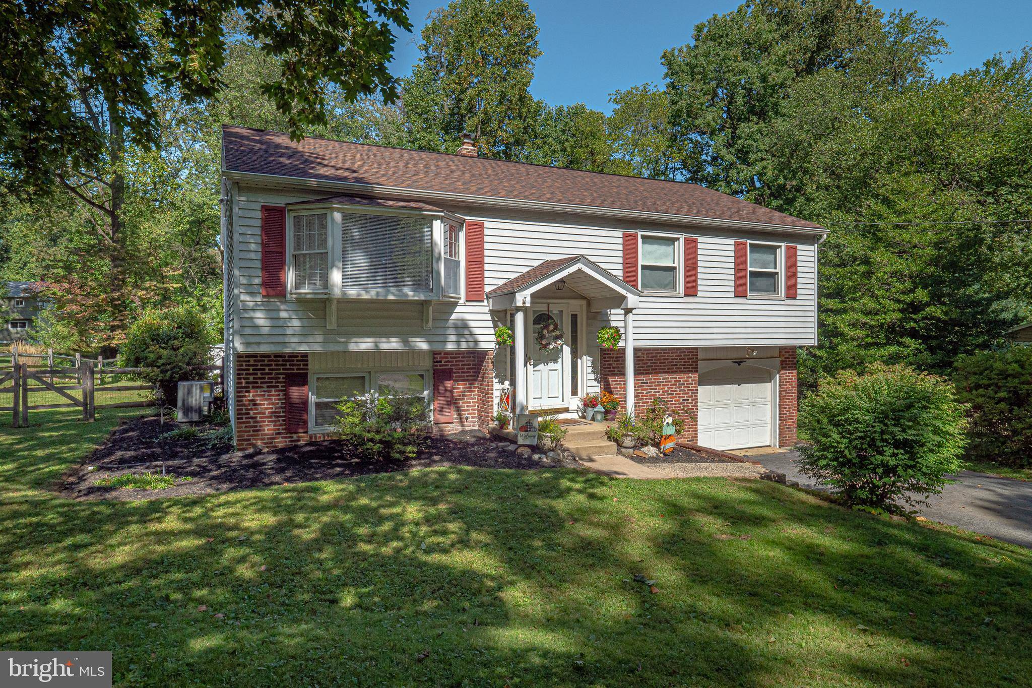 Exton, PA 19341,413 FORGE LN