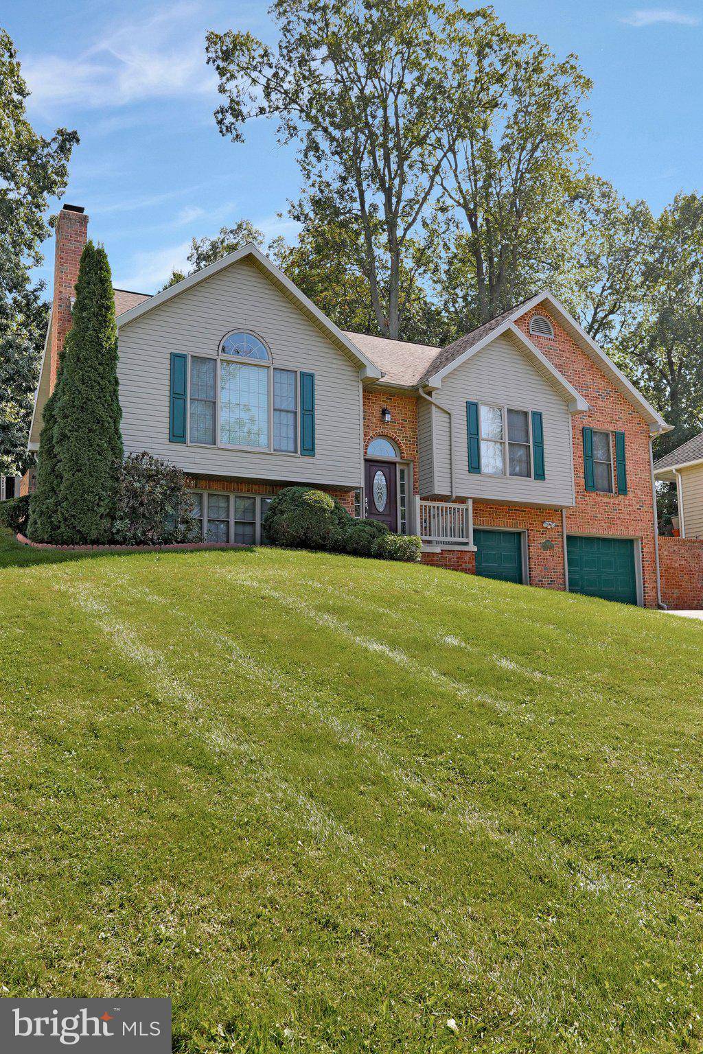 Fayetteville, PA 17222,6138 GREENBRIAR DR