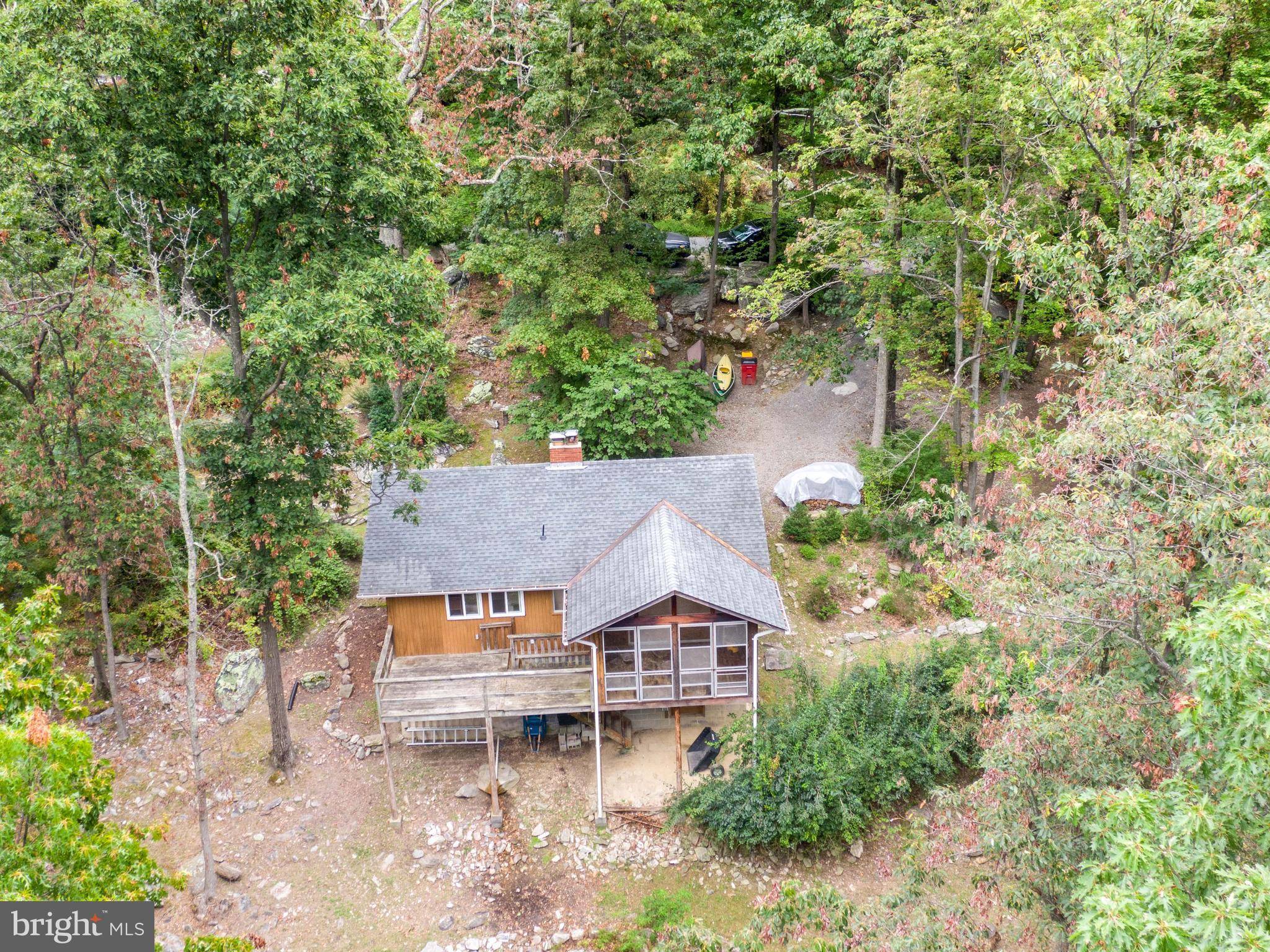 Harpers Ferry, WV 25425,553 ALTA VISTA DR