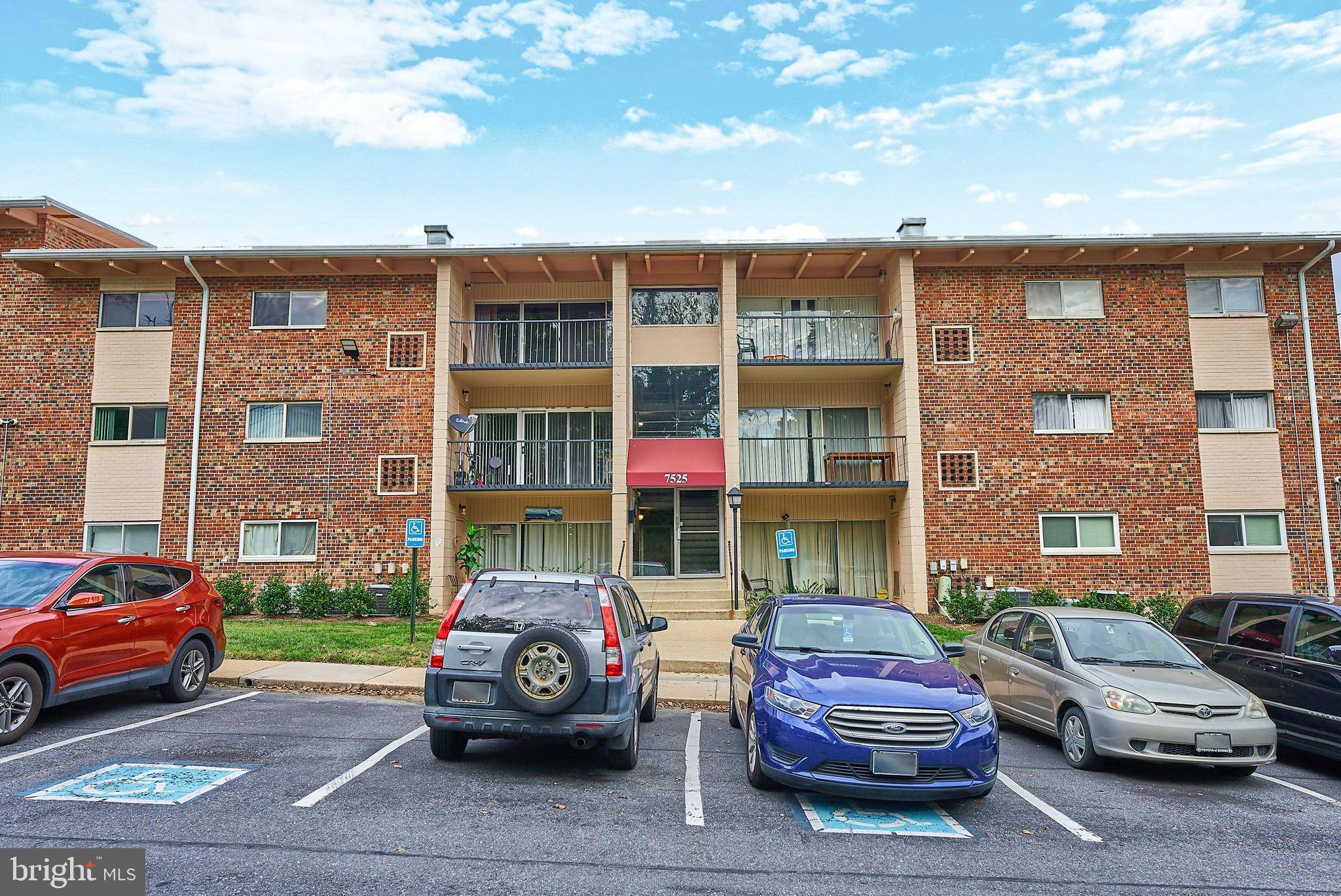 New Carrollton, MD 20784,7525 RIVERDALE RD #1813