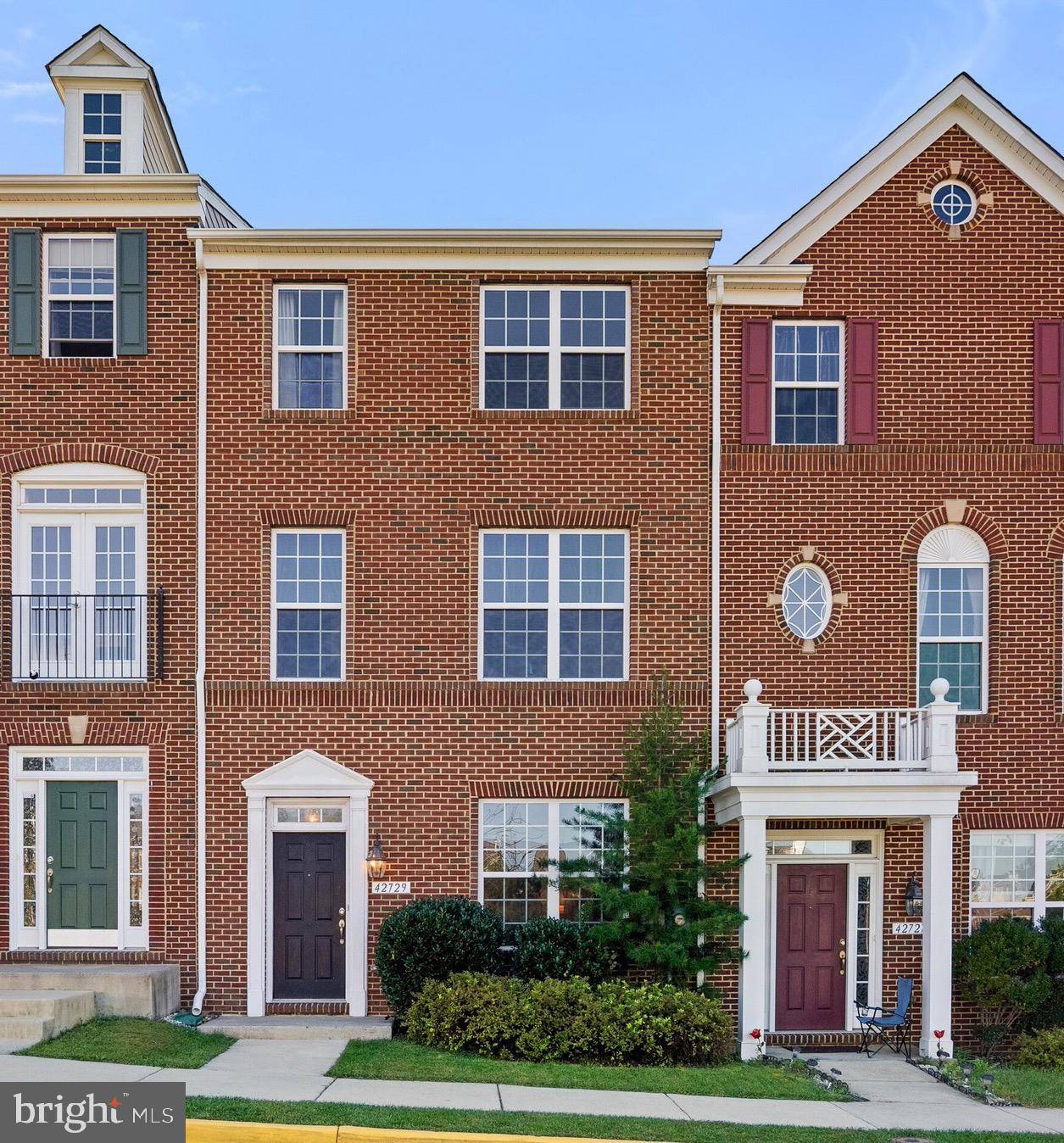 Ashburn, VA 20147,42729 STRALOCH TER