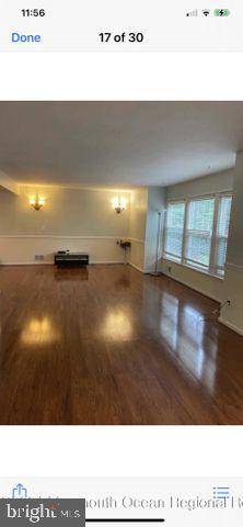 Freehold, NJ 07728,21 VIRGINIANA TER